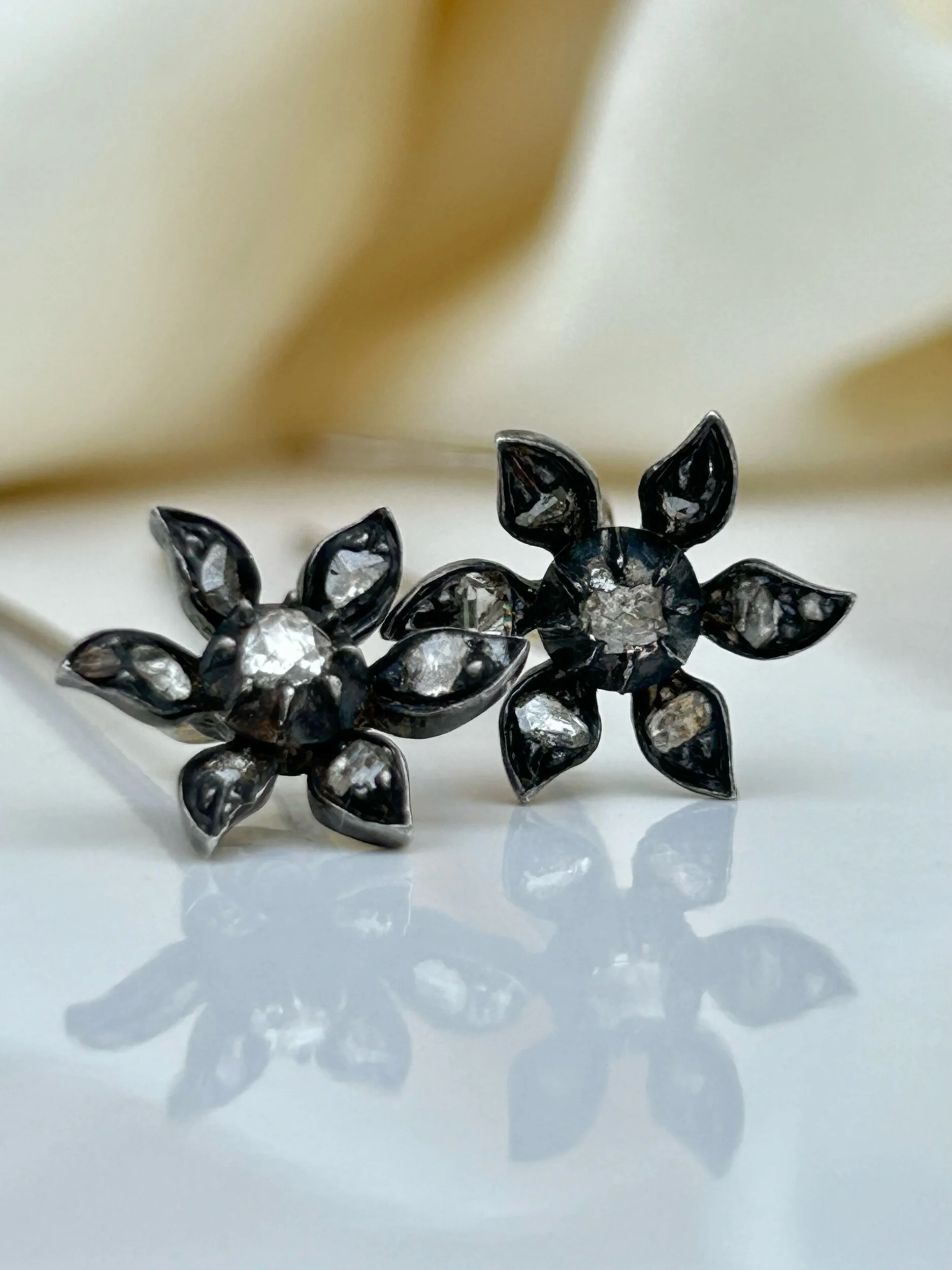 7DE4E1BF-2A25-4548-9F19-6573F8234129