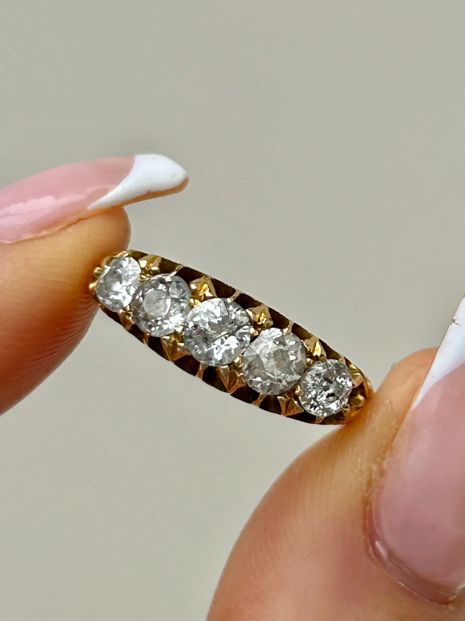 04349F57-B5B7-4899-AE78-2FCCE7AC4DFA