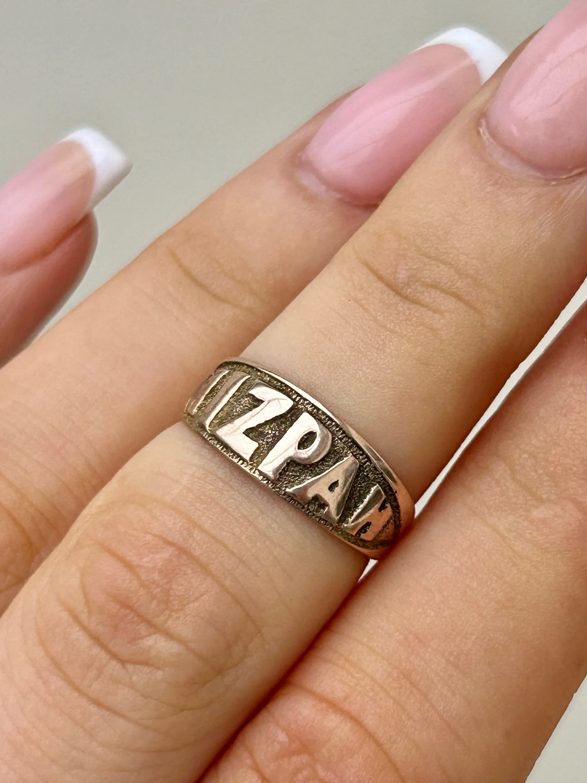 D3FDDD49-279B-47DD-8EA9-A11F845F4818