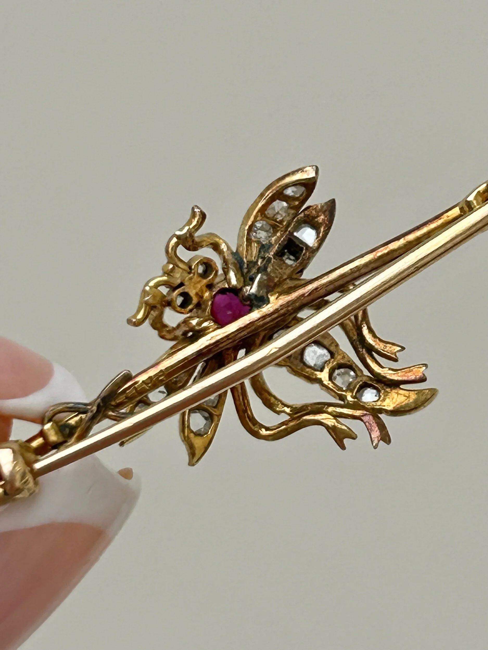 E2DEC2CA-2E0D-4DFA-B0A6-C2EFA6AE0E11