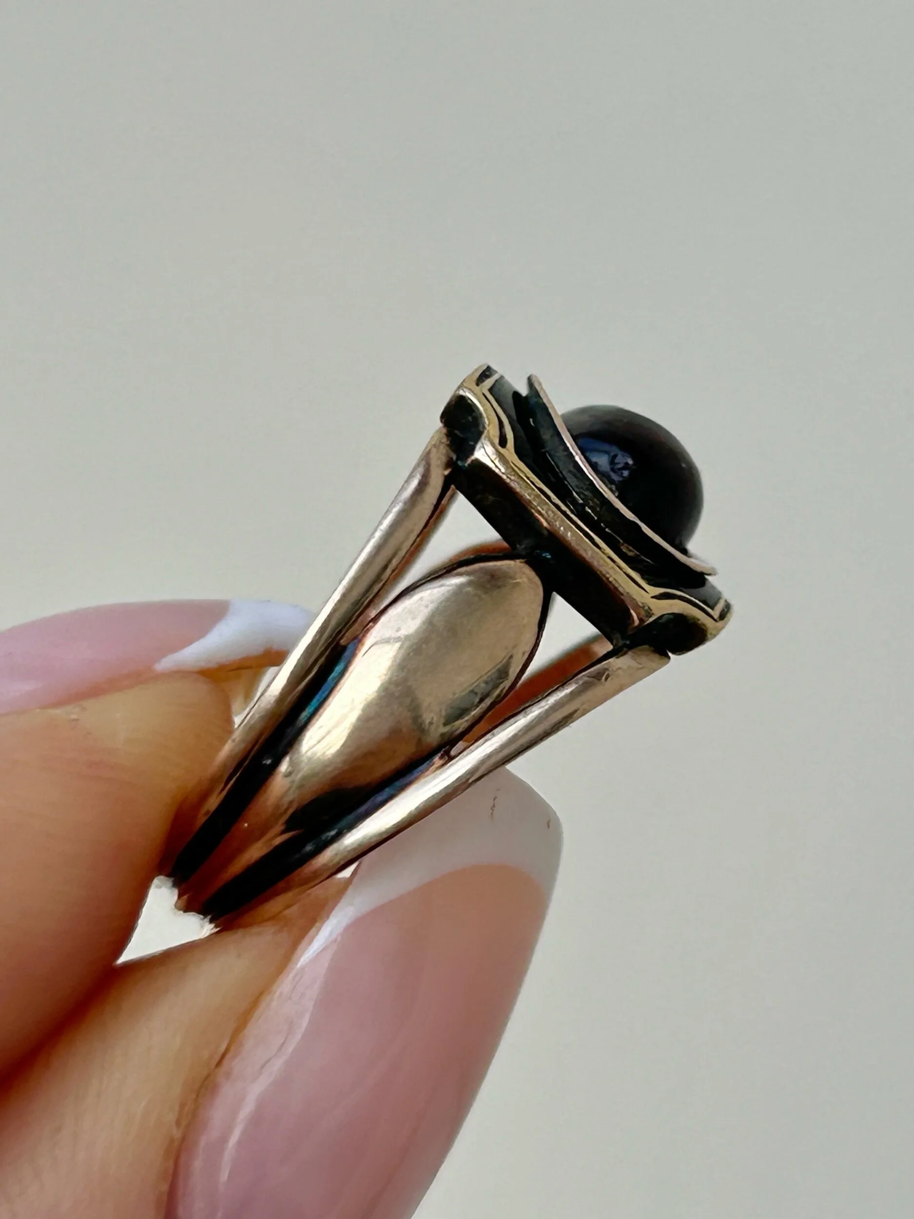 403F5B98-E669-46D0-843F-FA99D32C304F