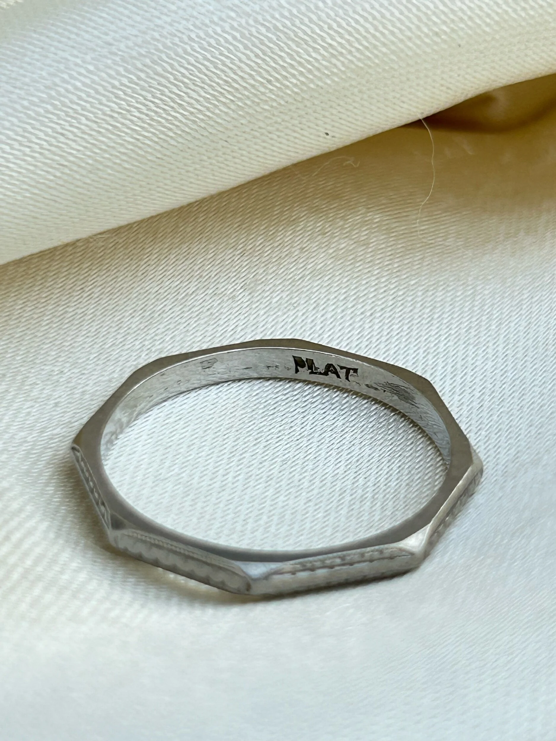 8620E0AA-A714-433A-93EC-DAA21EE54C41