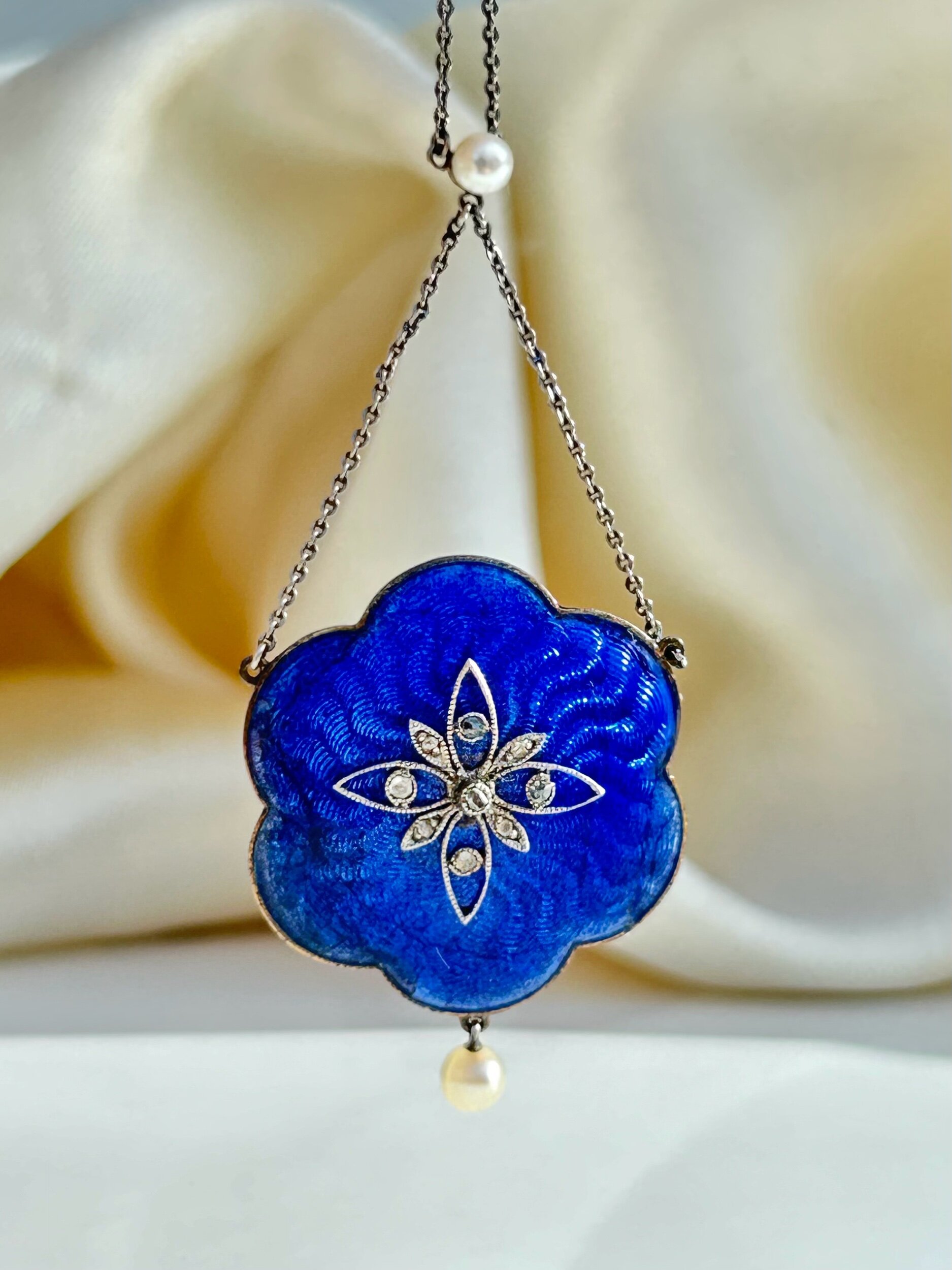 E6984307-67A7-458D-ACF8-D06D703C872D