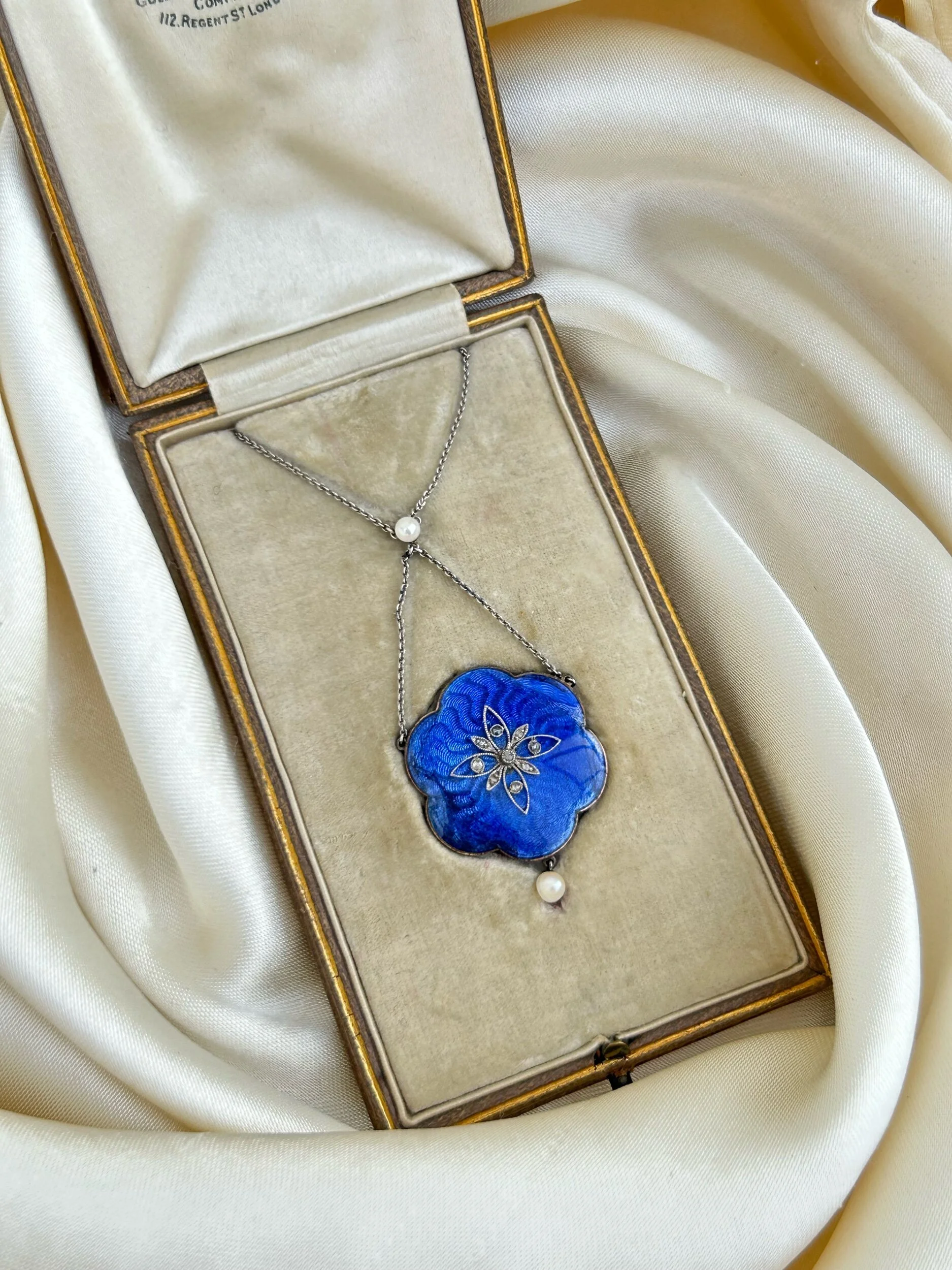 58A3AE23-2AE9-41F0-A872-9A6E7C3A32BC