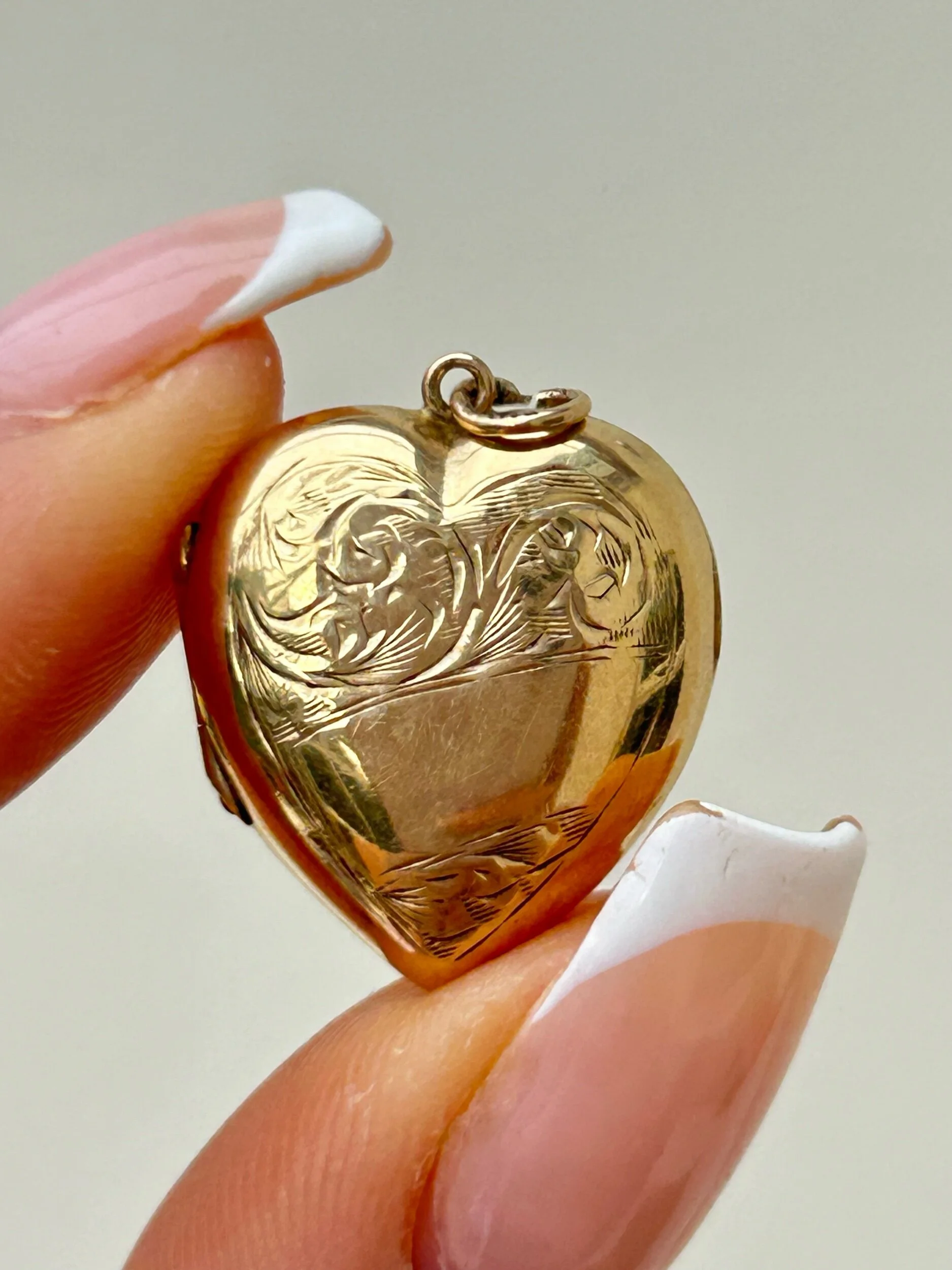 BAFB8E25-1DCC-4370-8450-07B1EF0F2633