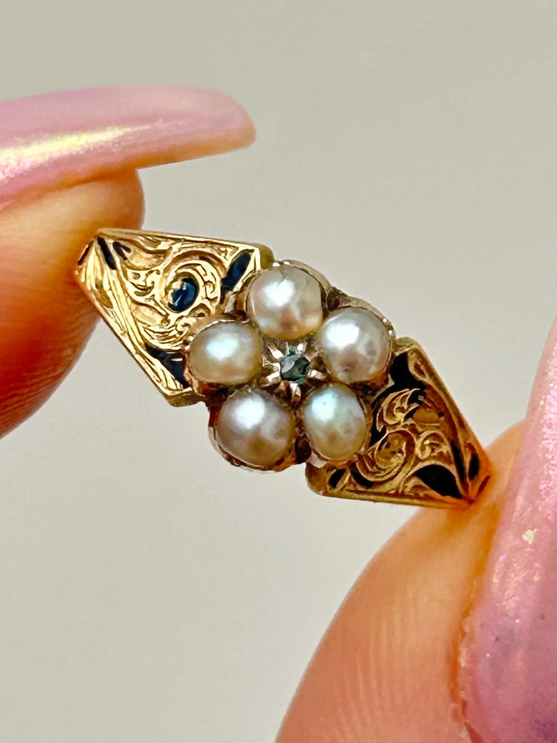 A9B309A0-E11A-430C-A458-8F3DB8369CD6