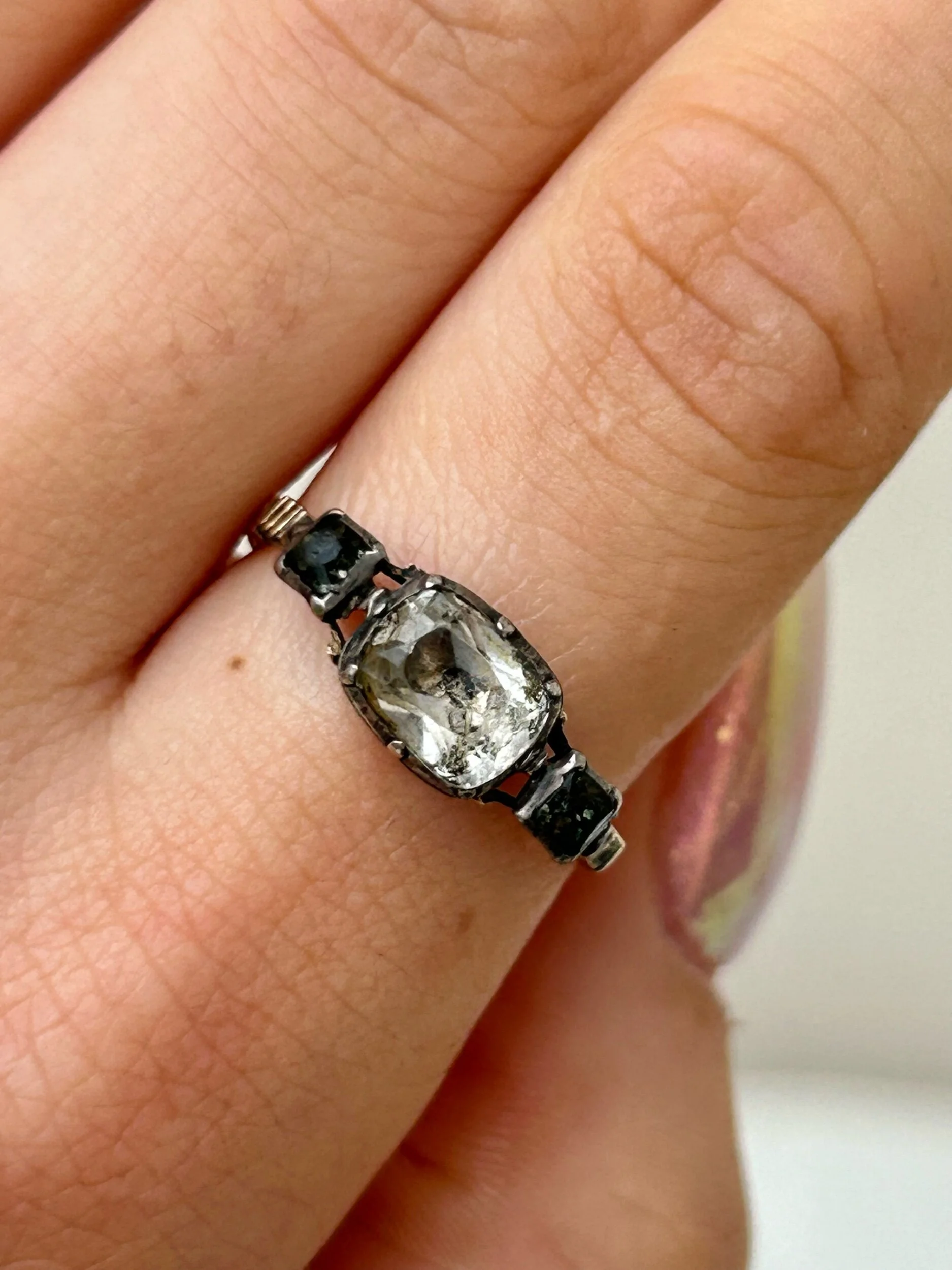 B0FCDB85-BB4D-4D4C-ACE8-C75FCC0DC6CE