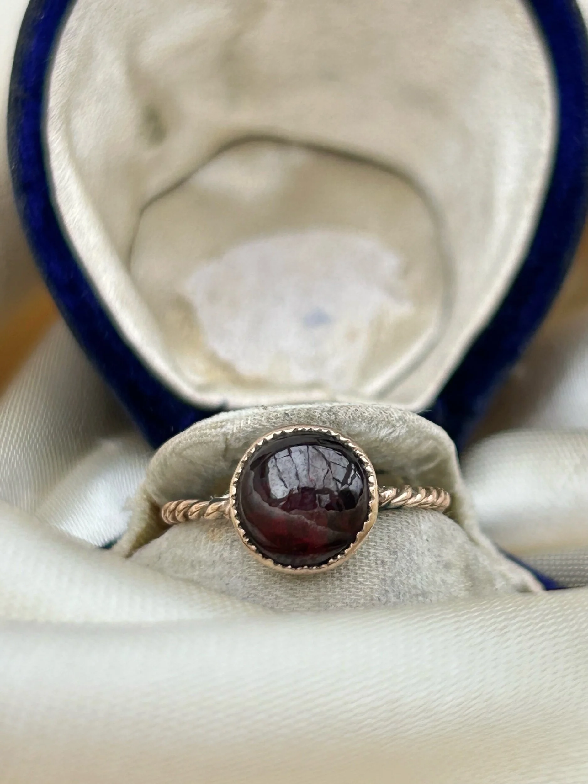 68081CBB-F7BD-4A7B-A012-9452E0F8F774