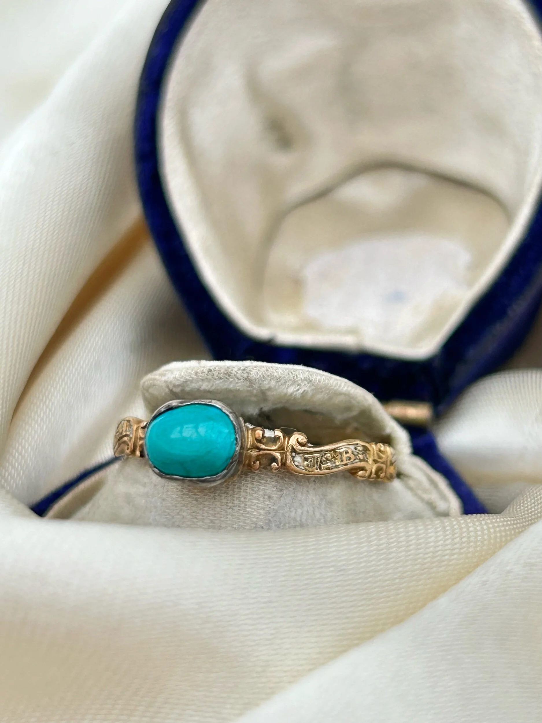 4B24EAC6-75F8-4F9C-9EB7-E660C19DDB4A