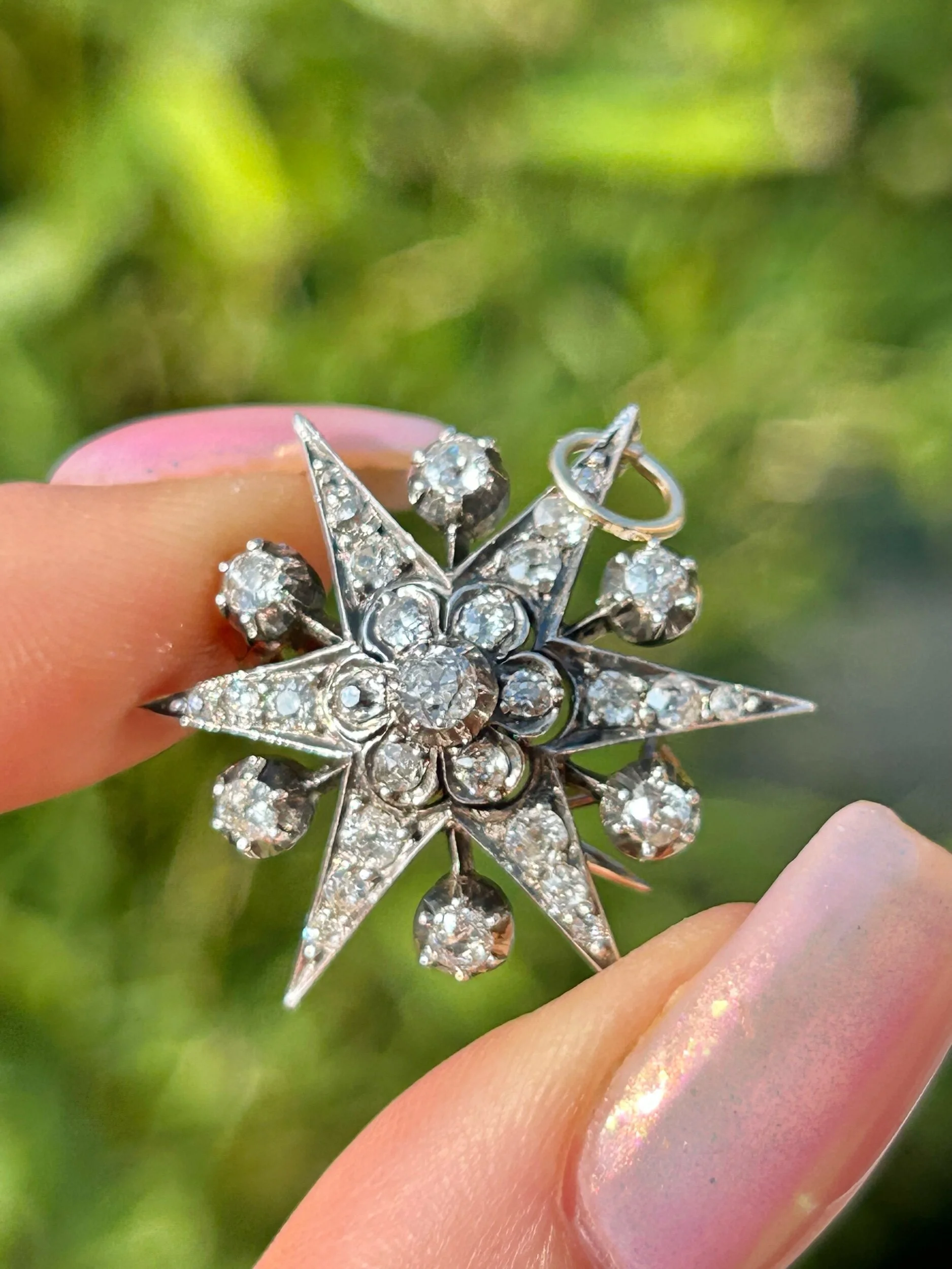 55A20F3B-53DC-4E17-B041-309B10198180