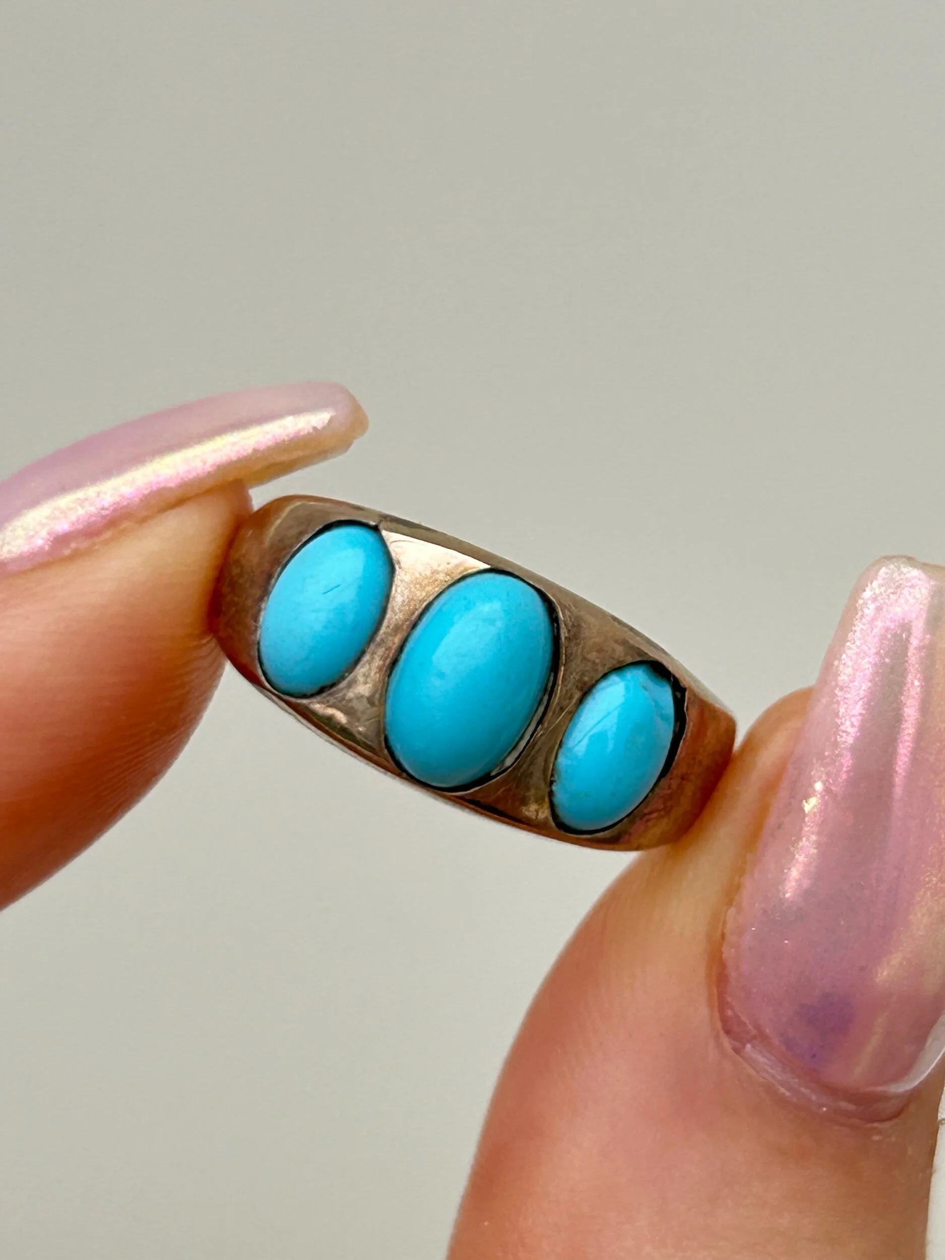 5E0B86F7-940A-4C4D-BAA1-957B812DDC09