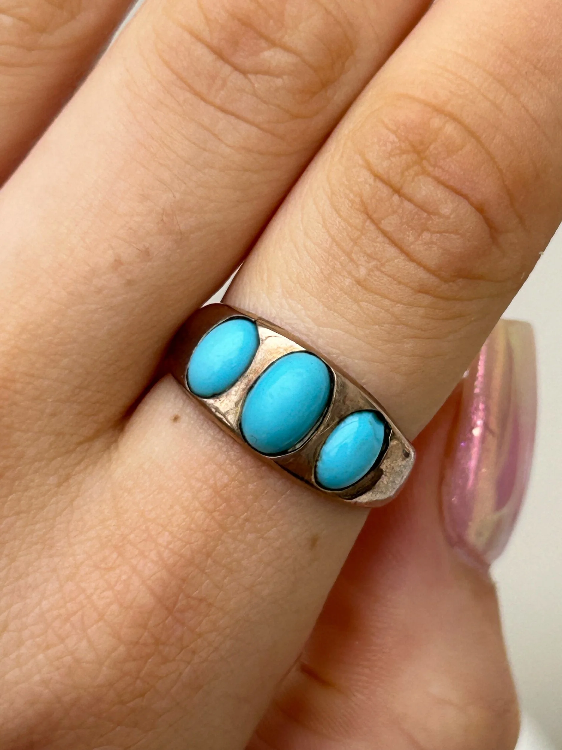 E3A06BB6-714C-4B42-BEEE-8581BE1A1246