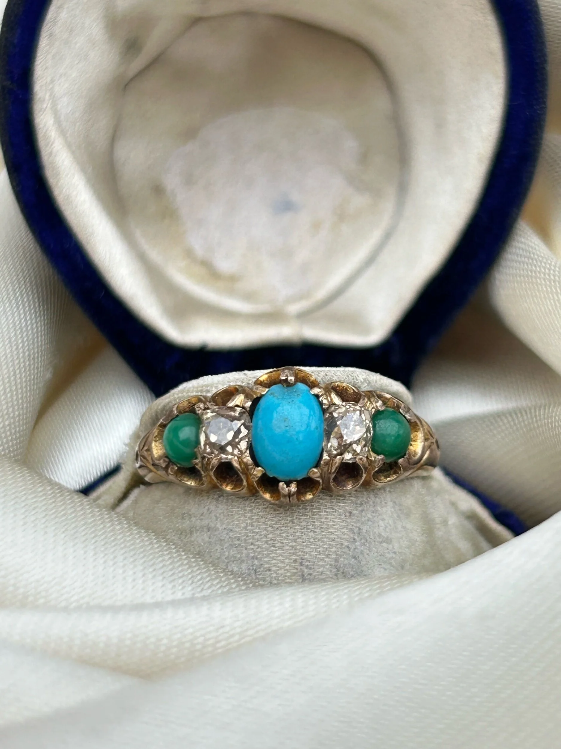 32ED447B-12CD-48CB-8205-09D58B46B1E8