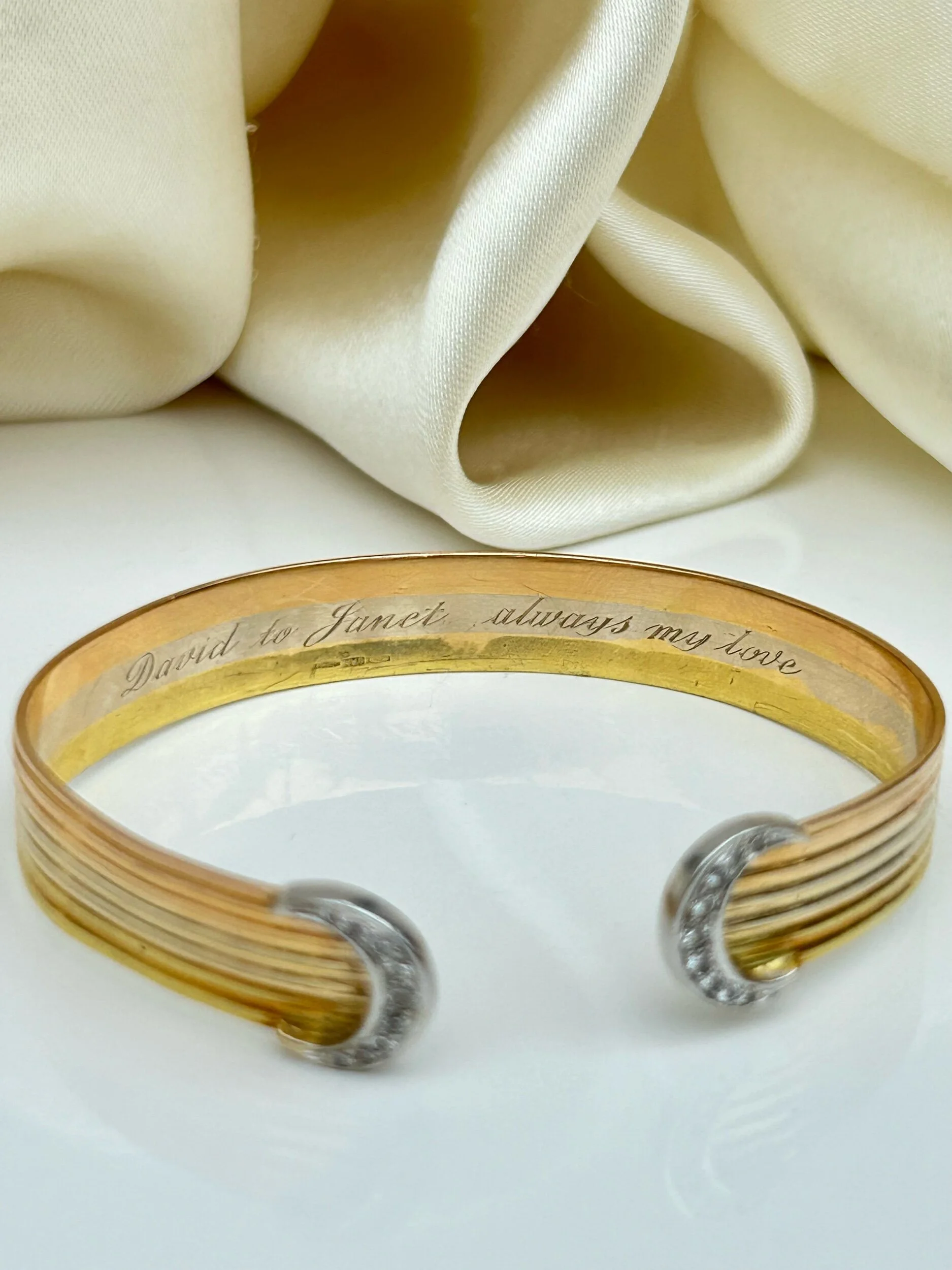 52E0E691-56A9-4471-B584-8A42F8770764