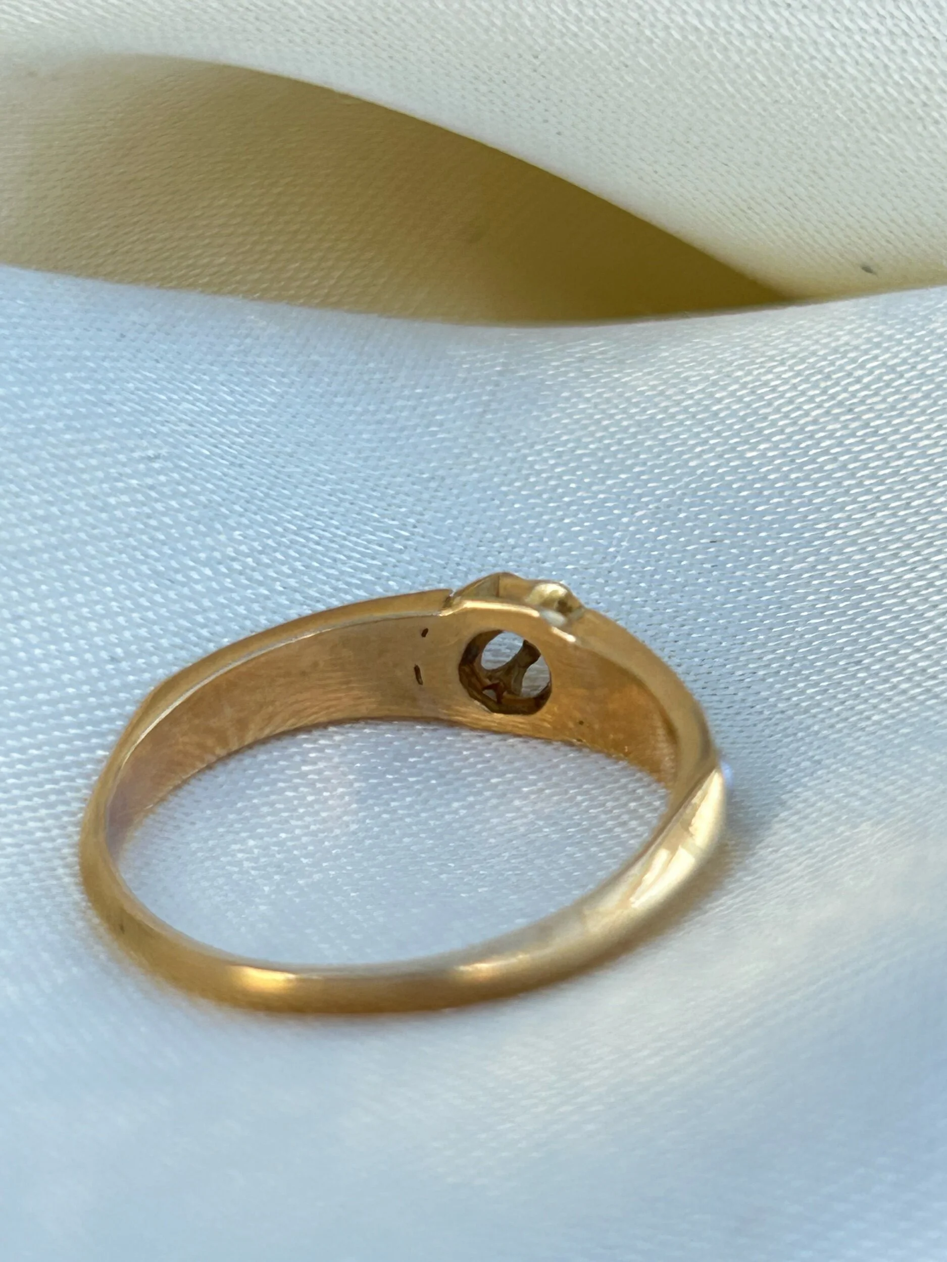 88574377-390C-4A49-8BB6-4F0DE7C5F38F