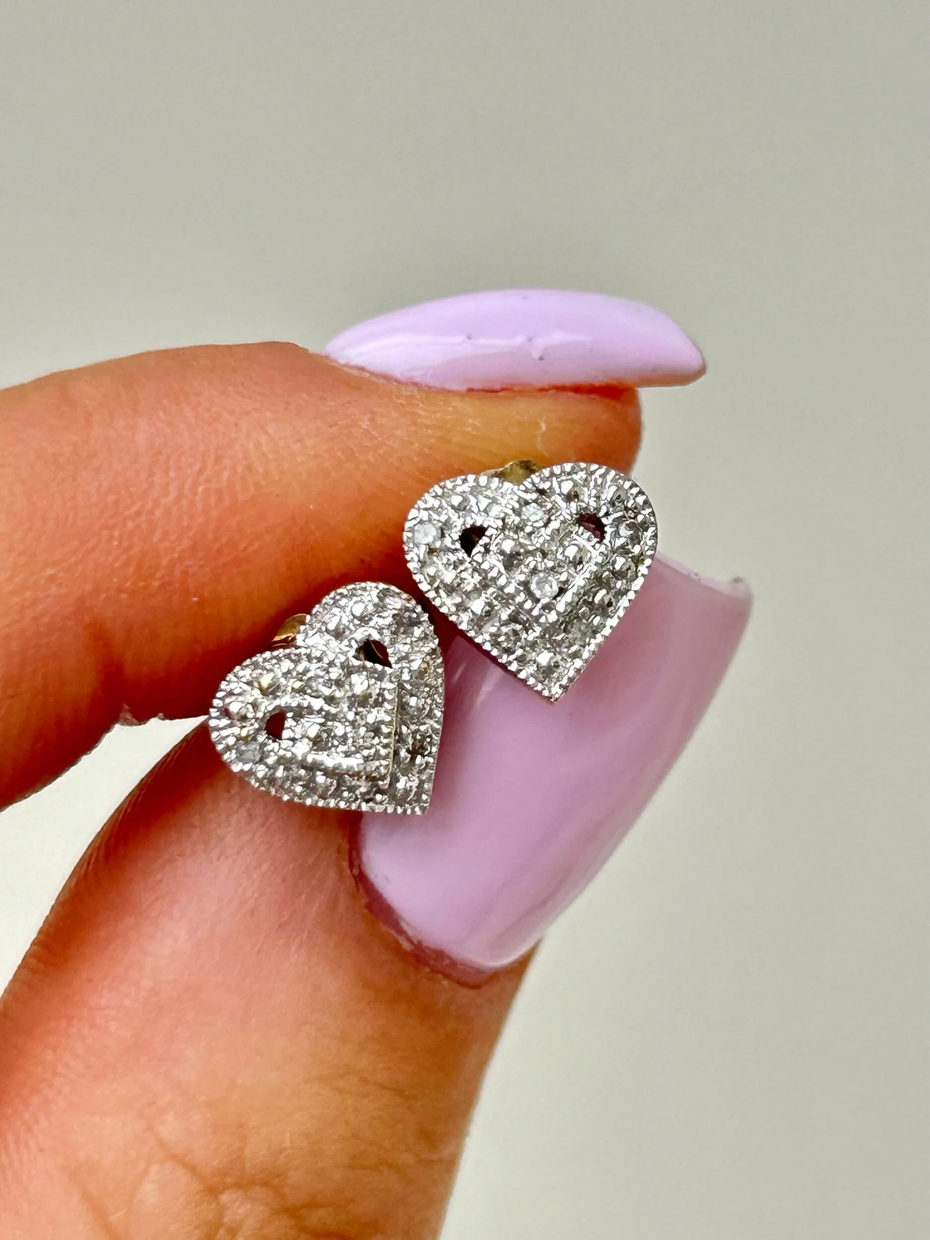 C5C6D04A-79C3-42C9-9ED3-222C309DFC66