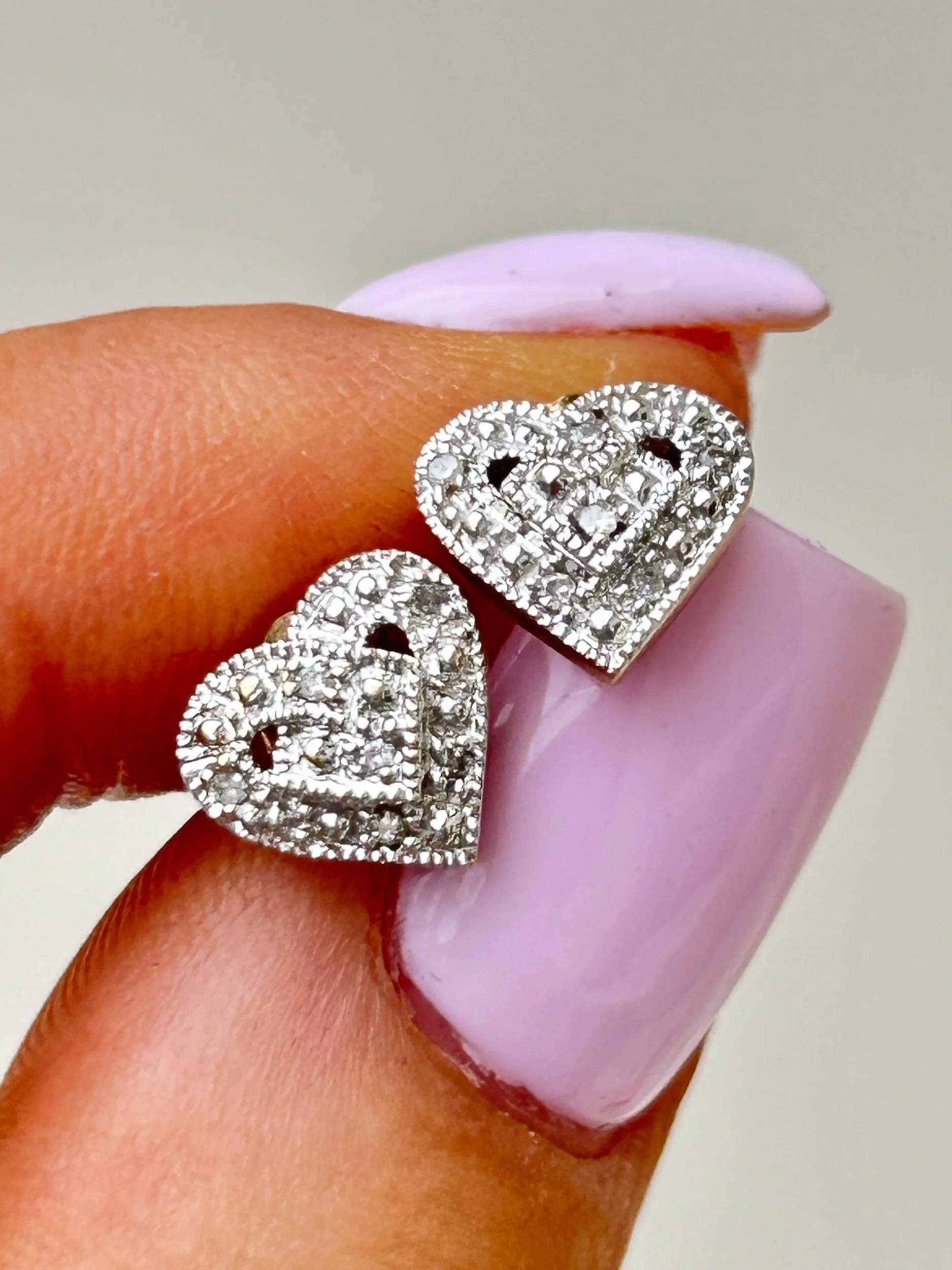 75AE6930-7DFC-4A03-93B5-DFD787CC5548