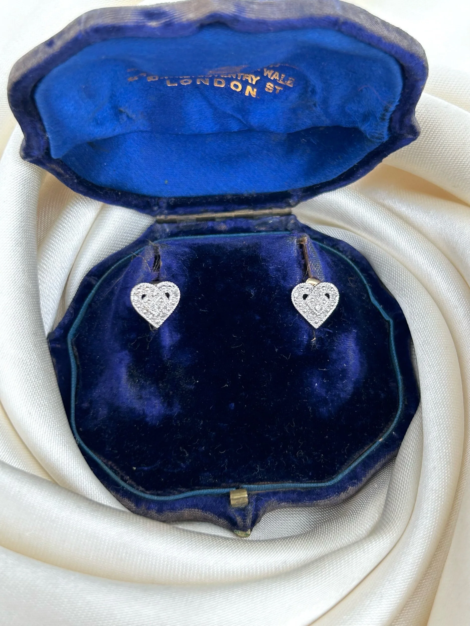 C9C8611B-B1F0-46C0-9996-F3354DB4AC0C