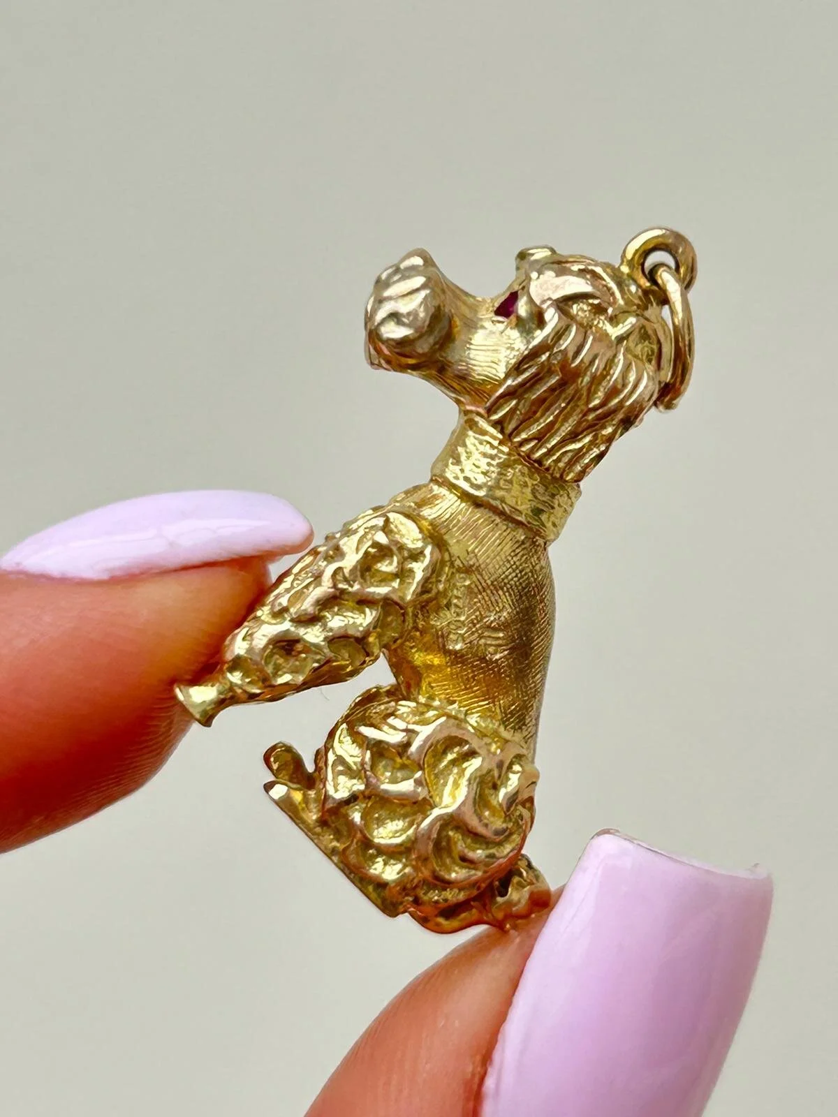 2F989226-2376-4C11-95CD-EFD26CDF5B81