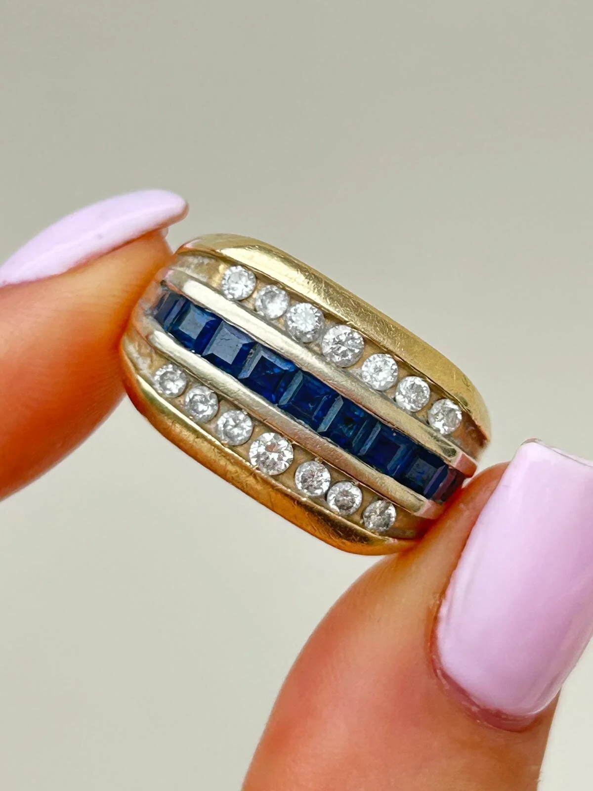 47FD2DFF-C7AA-4F4F-9E74-15EAC37F1704