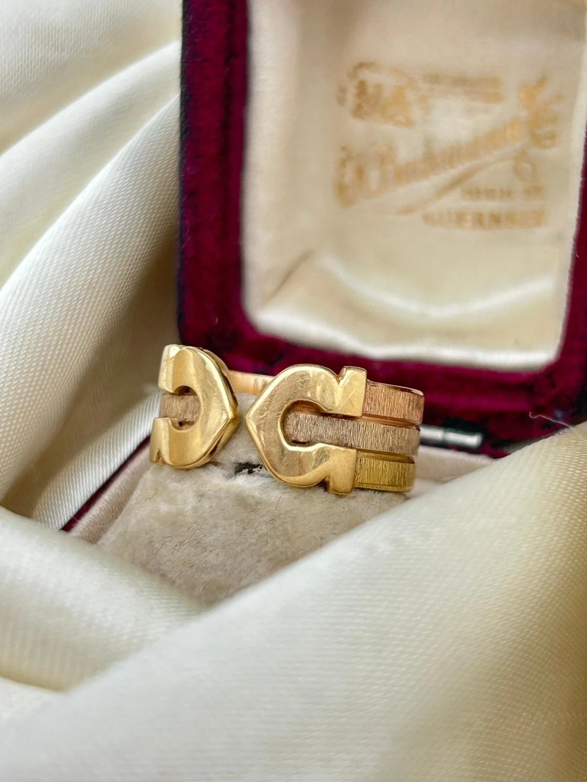 B9EAC00E-190A-4F0E-A3EF-BE14FED2F813