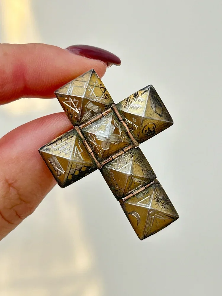 MASONIC BOX PENDANT - £400