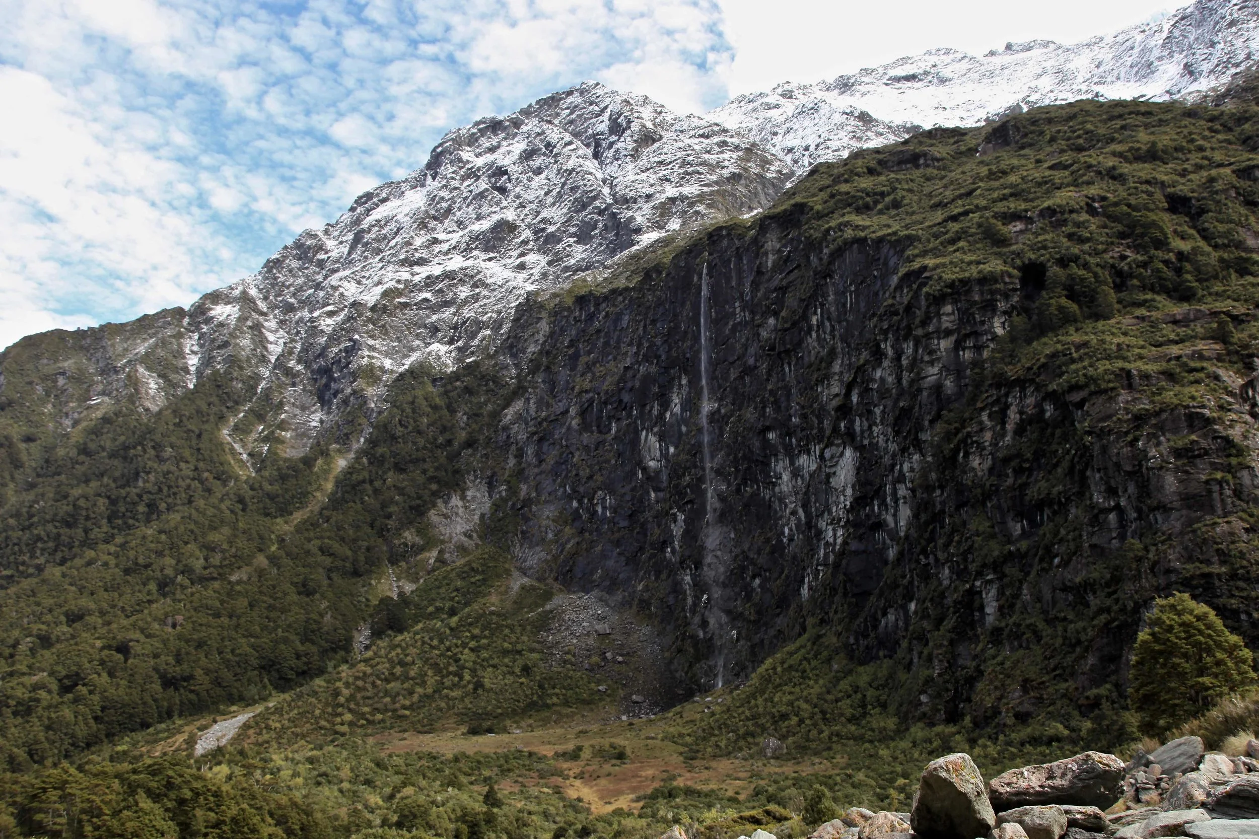 rob-roy-glacier-short-hike-new-zealand.jpg