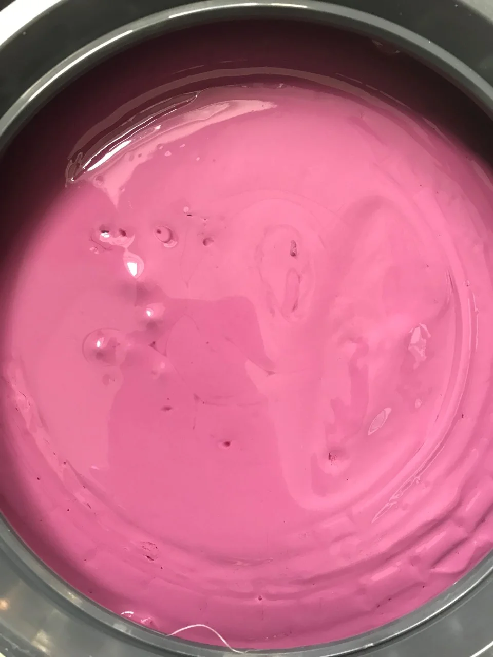 Dulux - Mulberry Burst