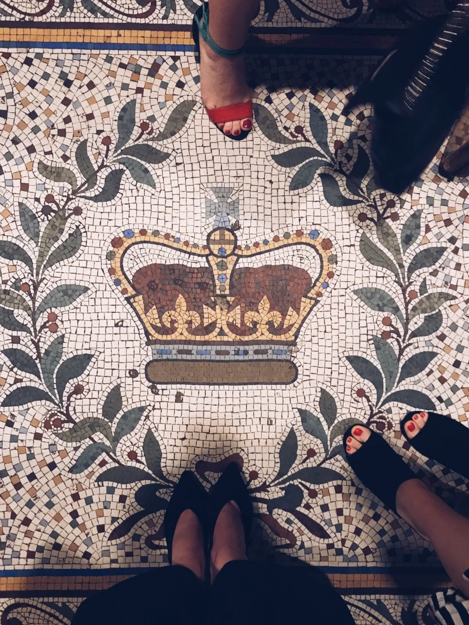 The Crown Pub, Belfast