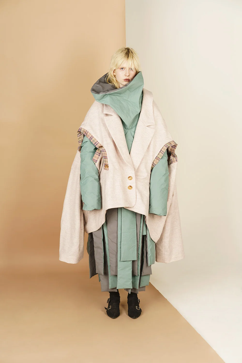 gabriela-silveira-fashion-lookbook-kyeong-jung4.jpg