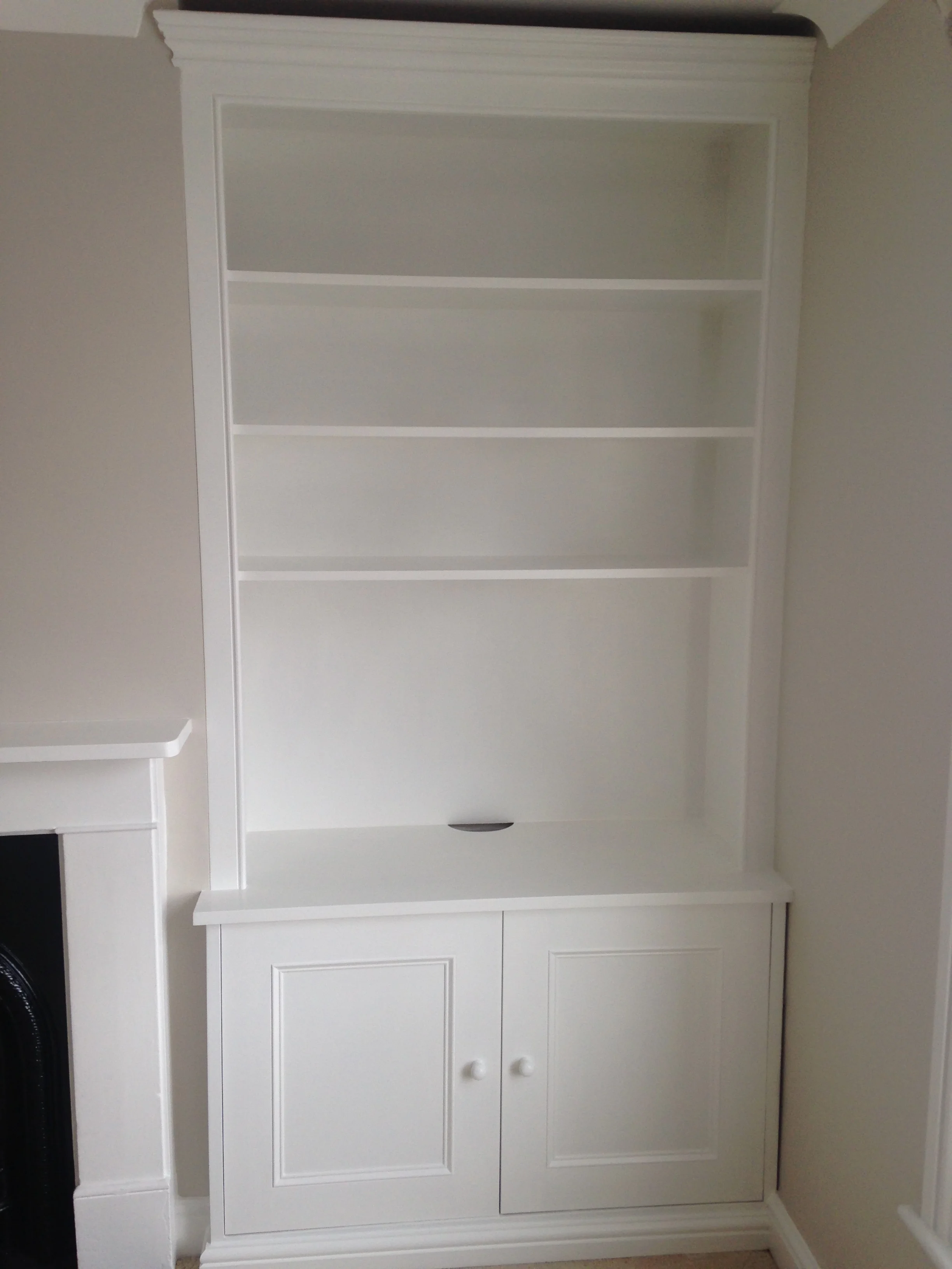 Bespoke built in TV Unit