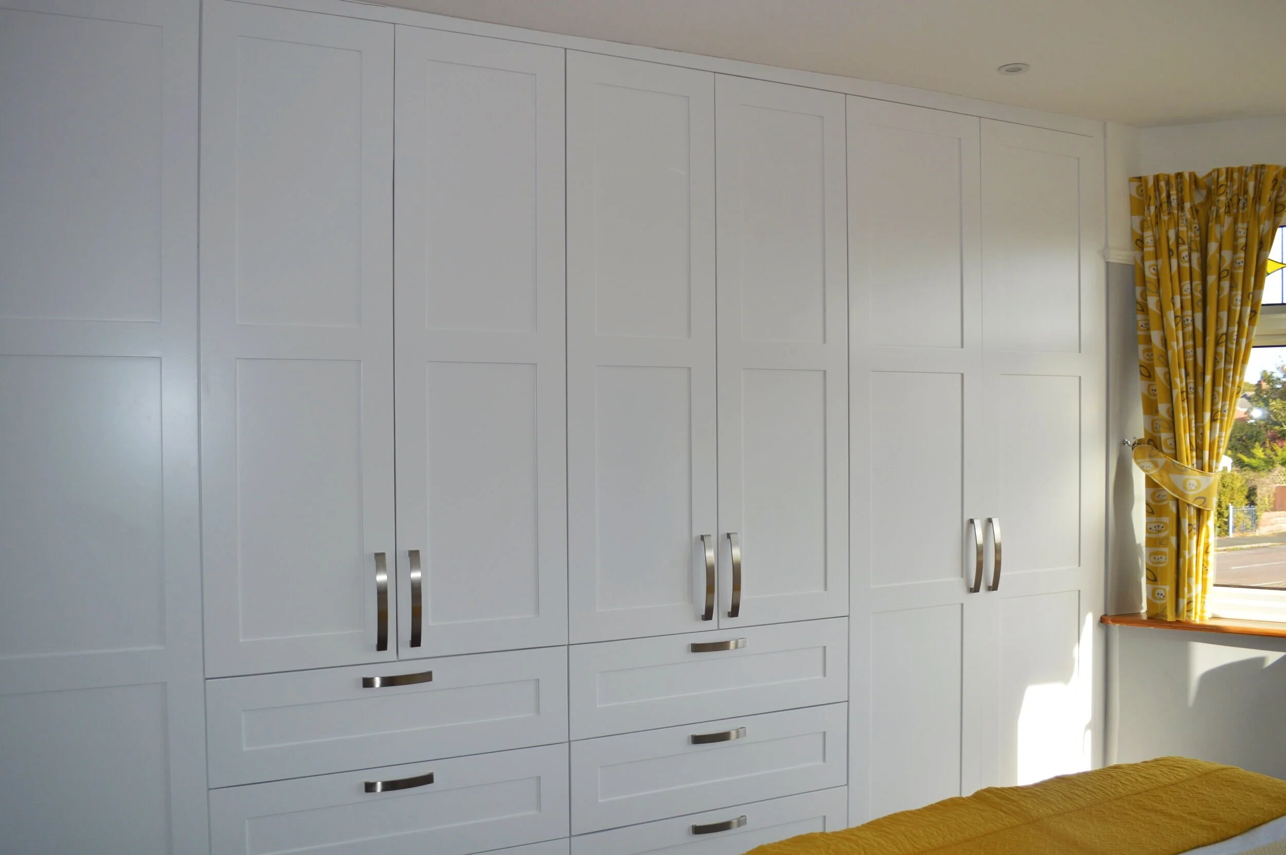 Bespoke Shaker Wardrobes 