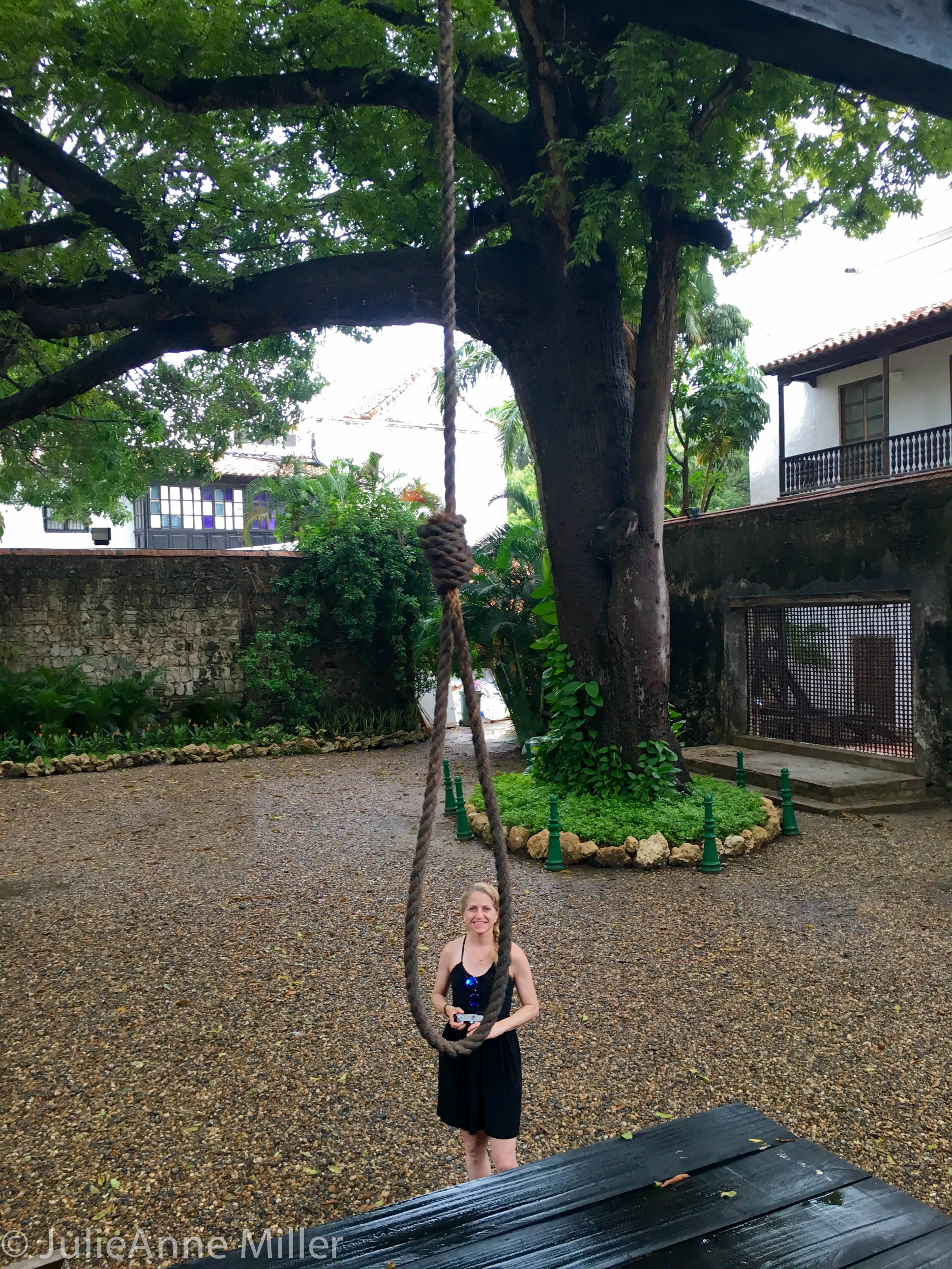 inquisition museum noose.jpg
