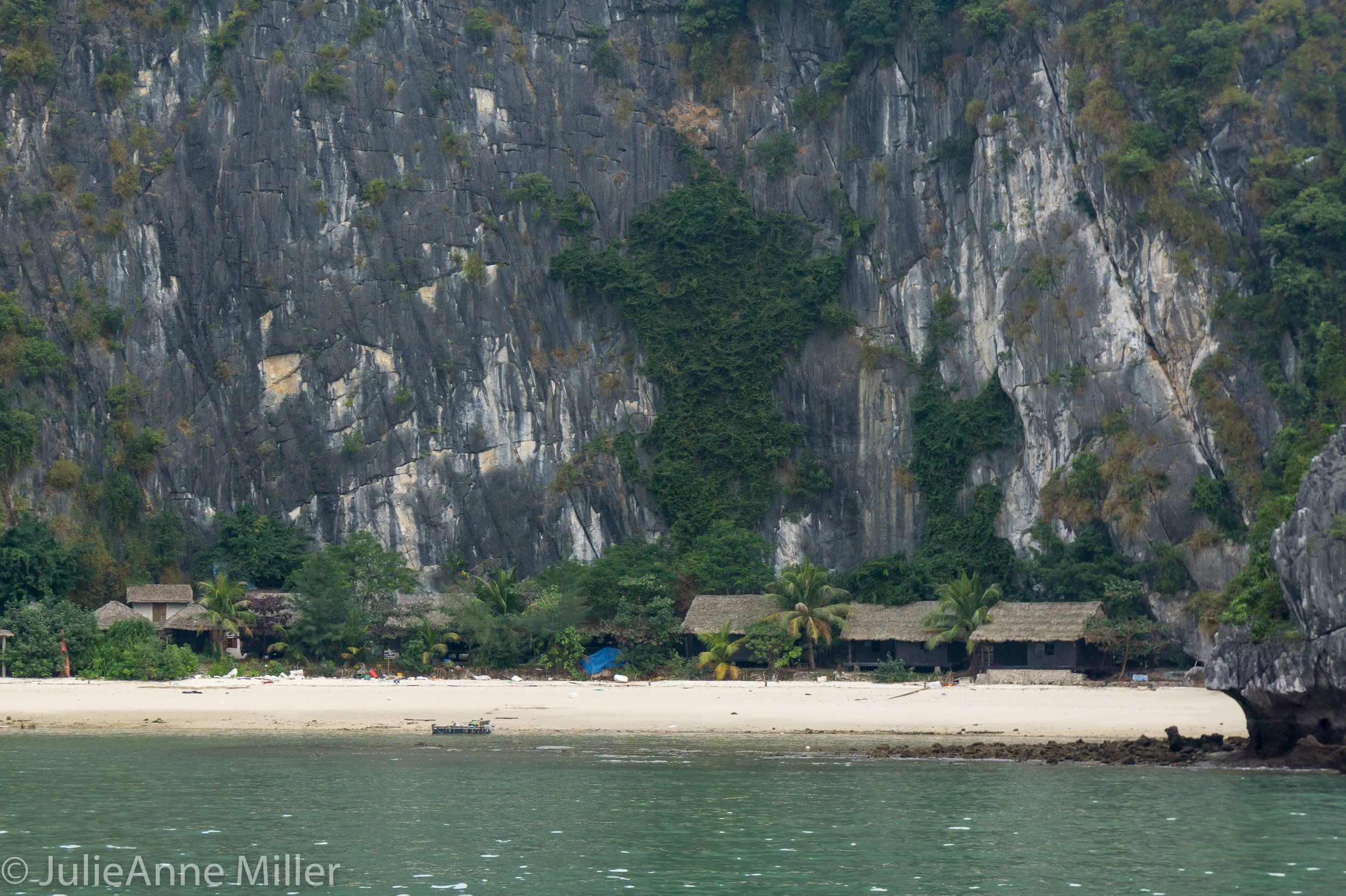 Cat Ba Beach Life