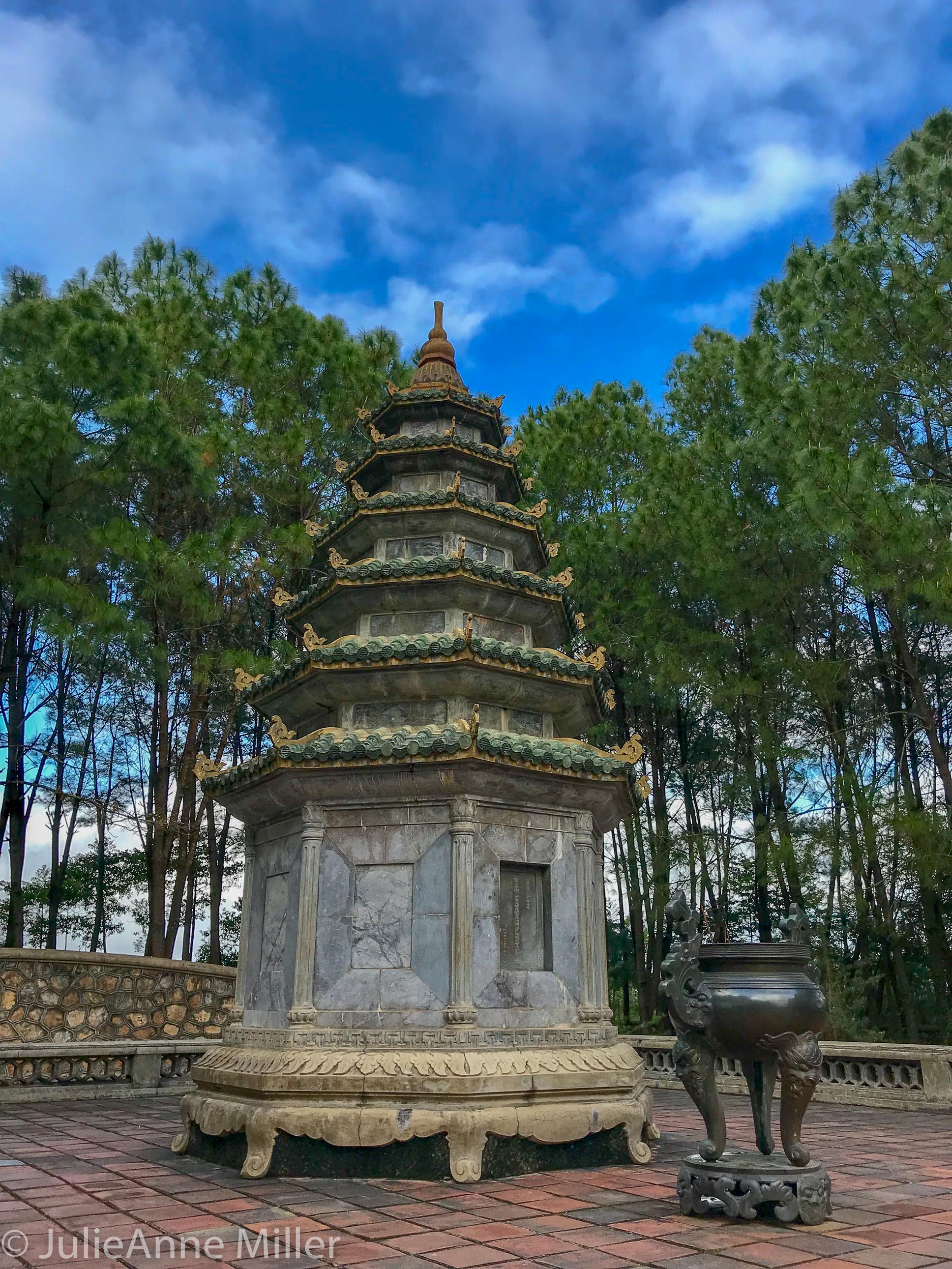 Thien Mu Pagoda