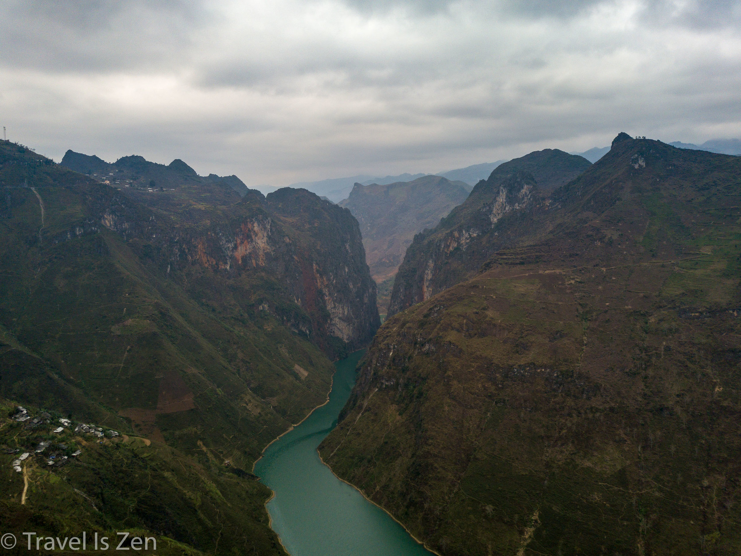 Ma Pi Leng Pass