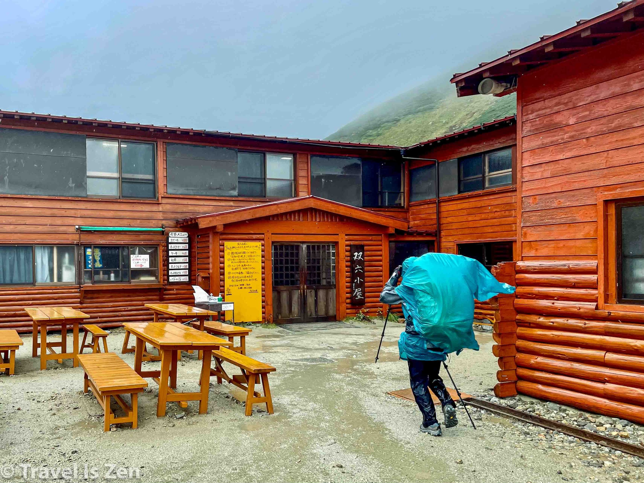 Sugoroku Hut Japan Alps