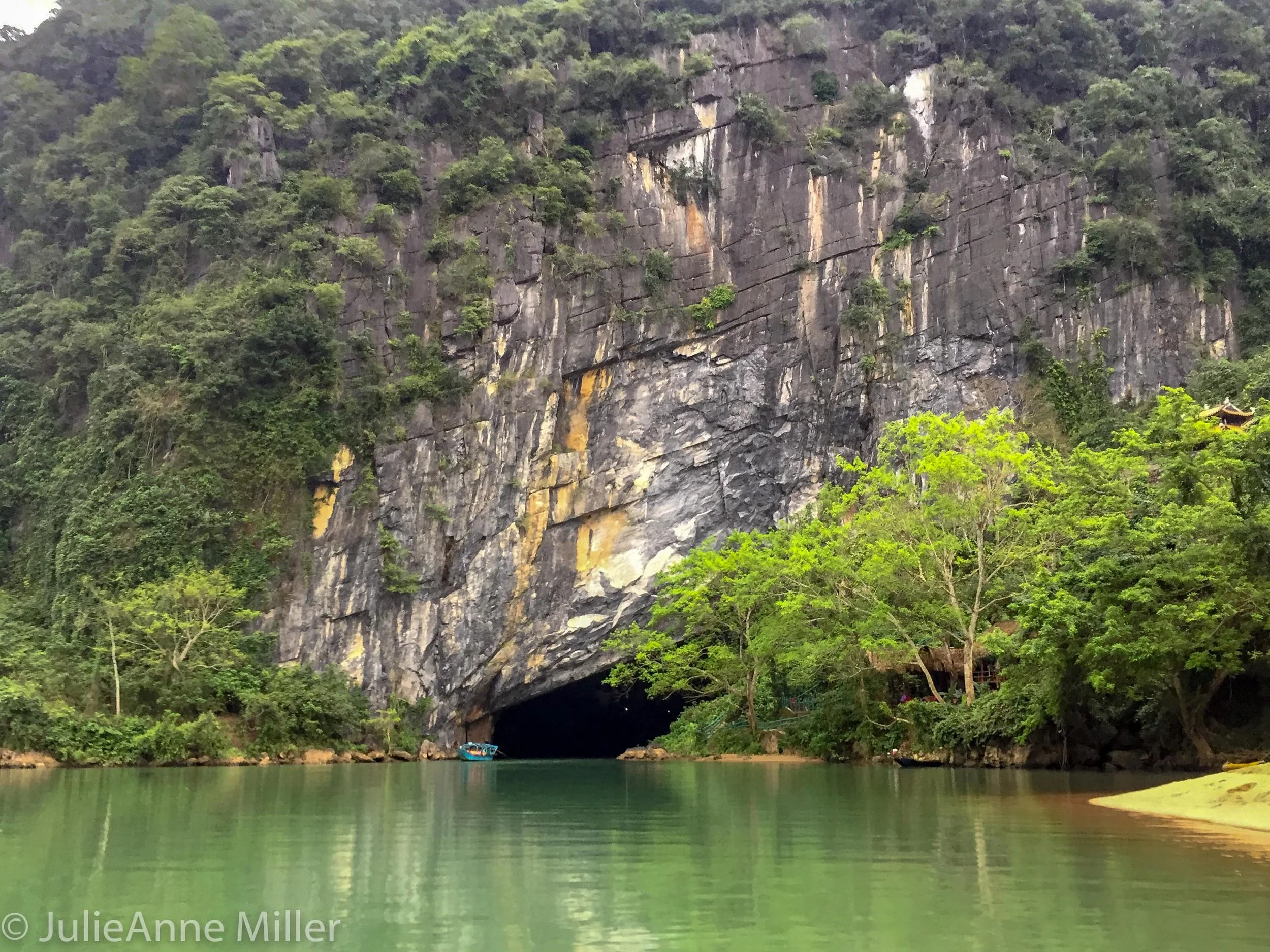 Phong Nha Cave