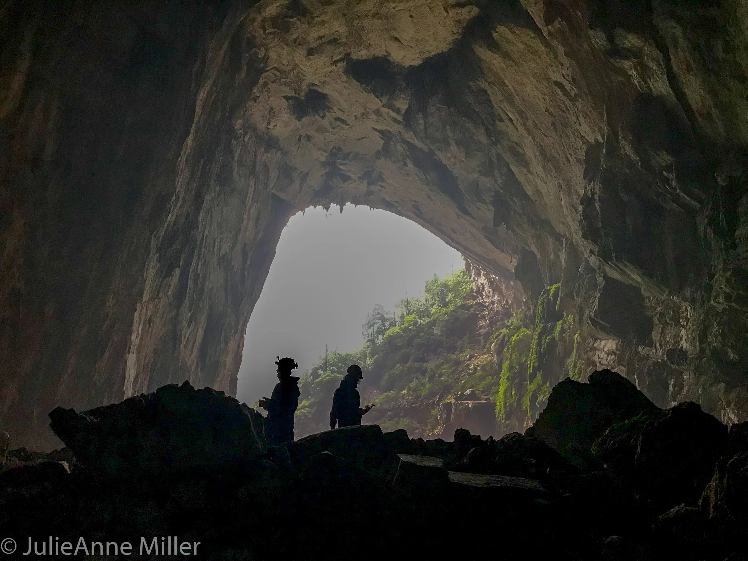 Hang En Cave