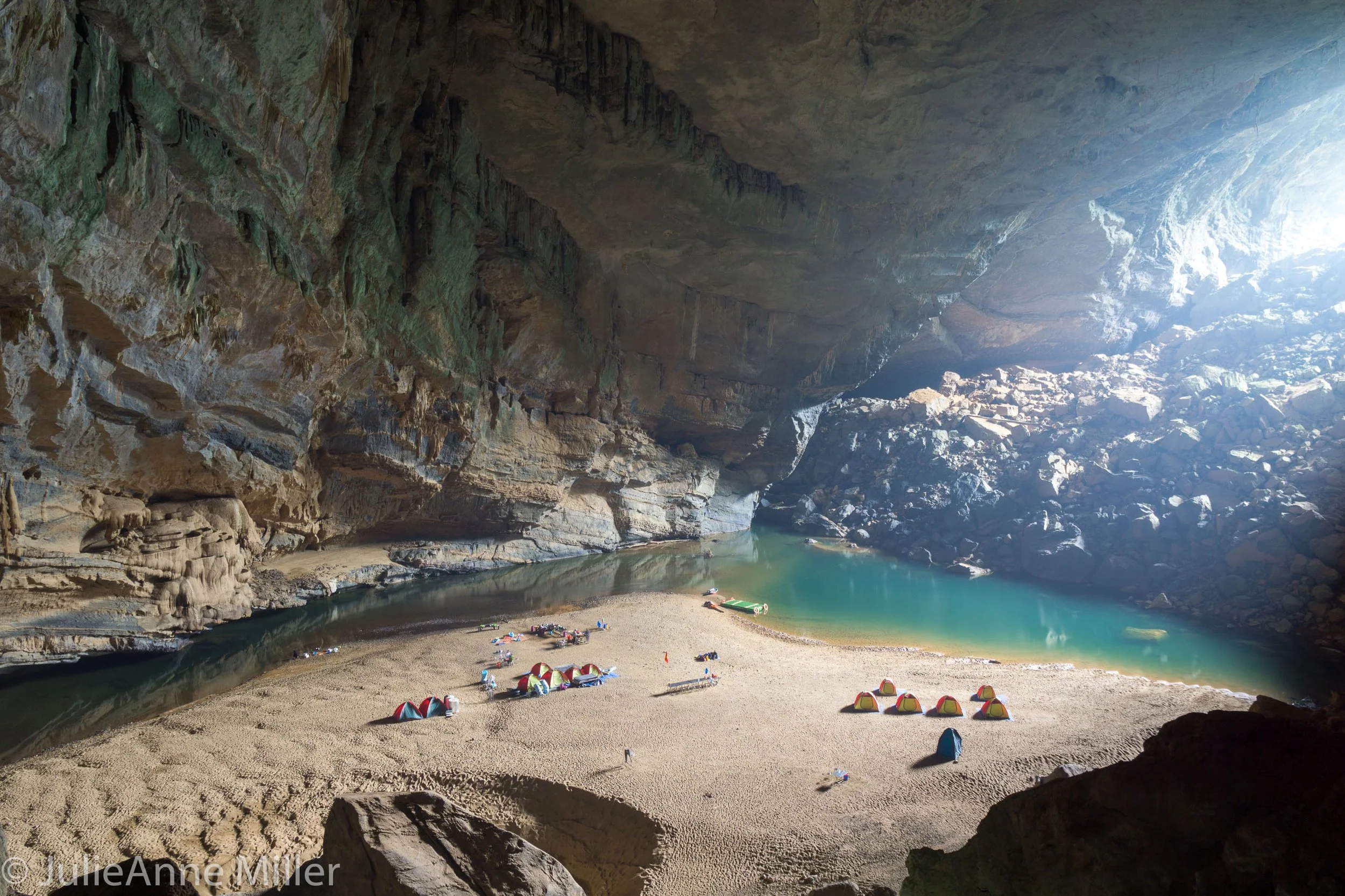 campsite in Hang En
