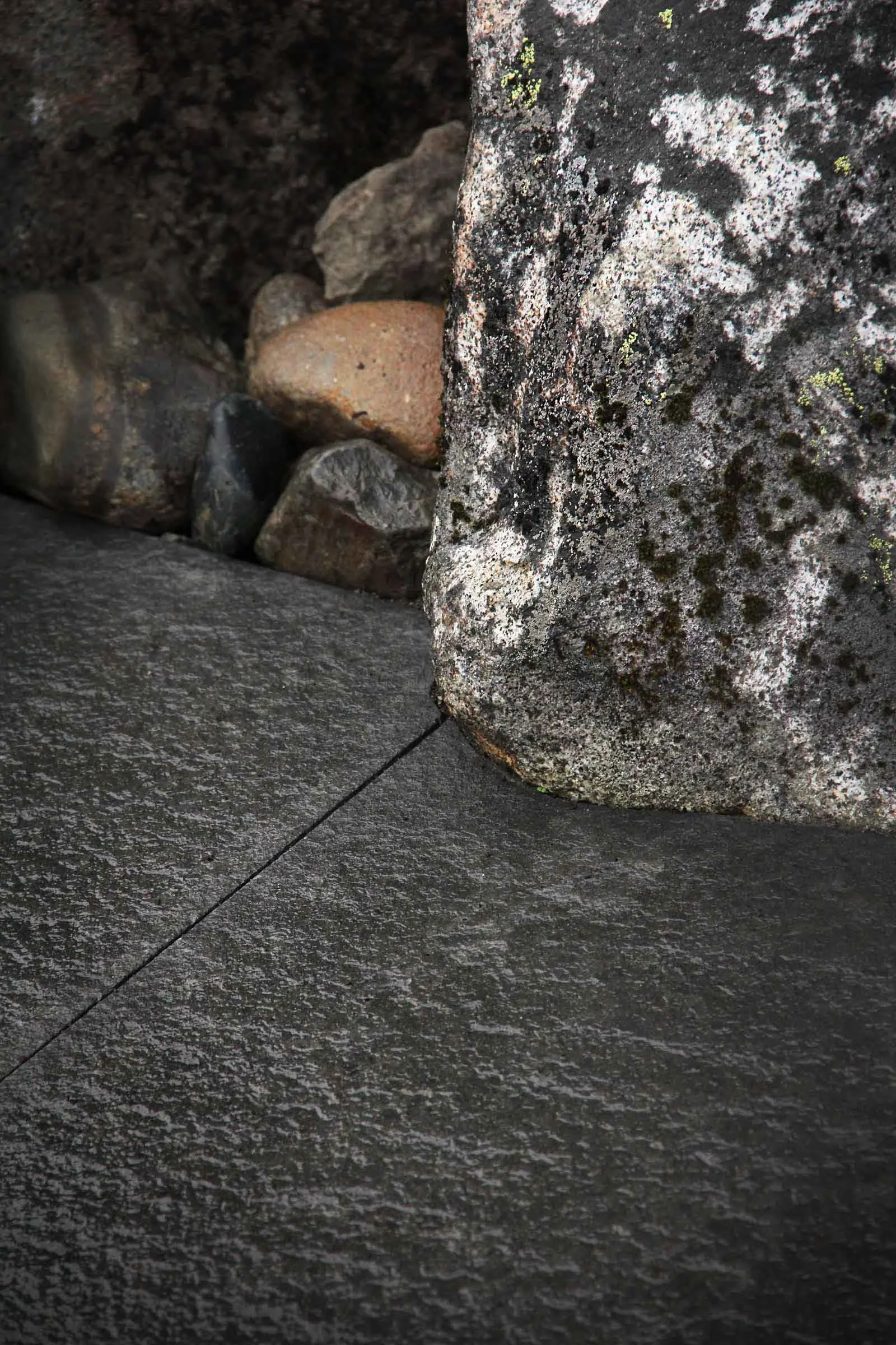 35 granite stone3.jpg