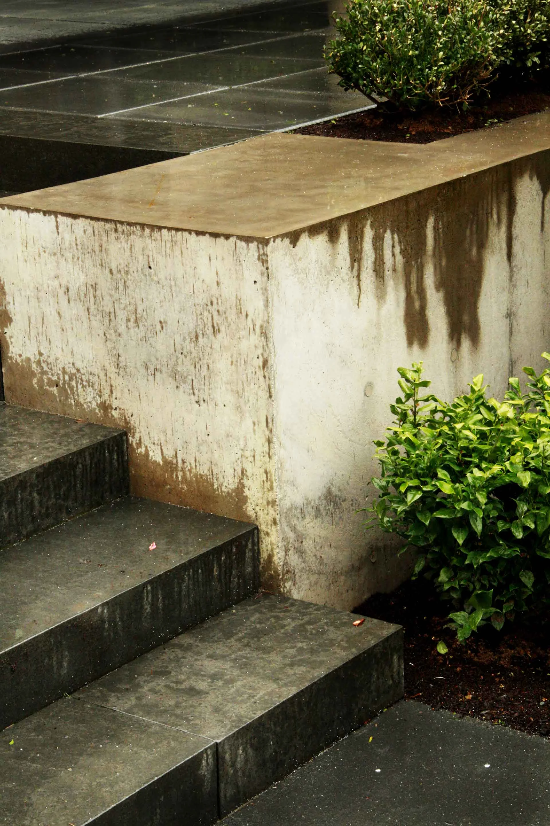 3WallStairs...jpg