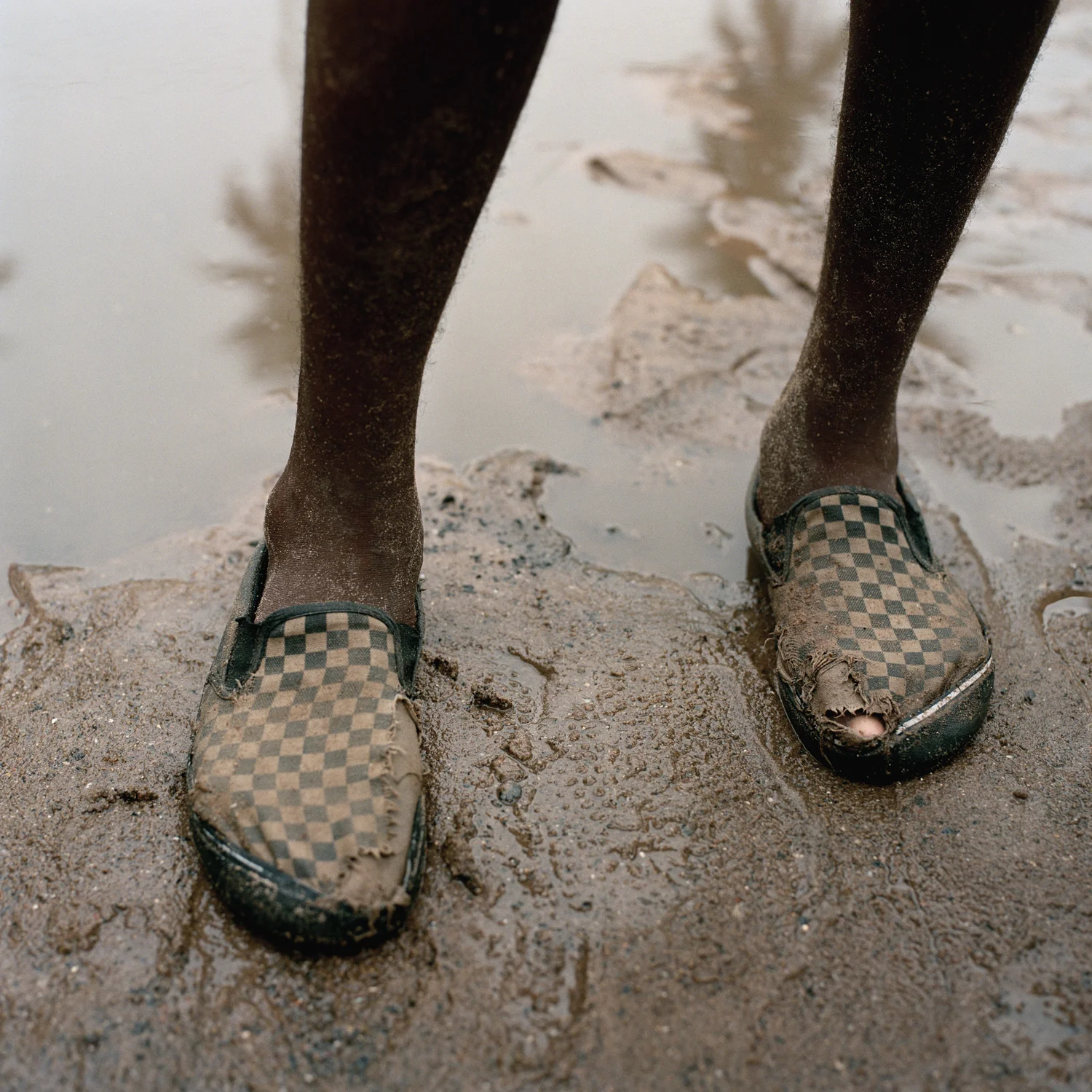 13.vuiton_shoes.jpg