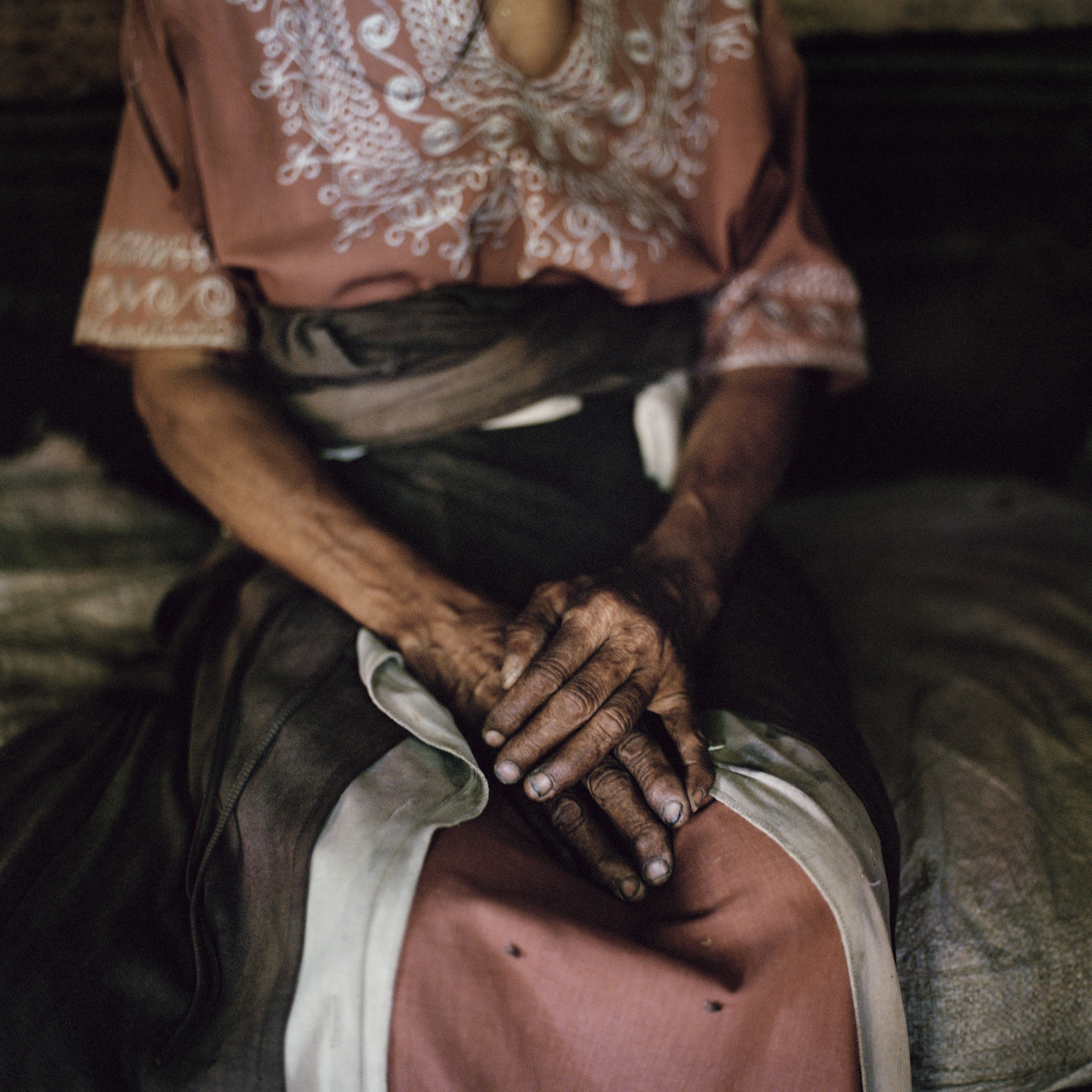 11.maria_hands.jpg