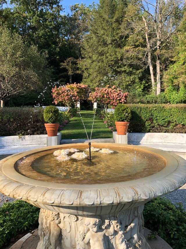 studio fountain wedding florals.jpg