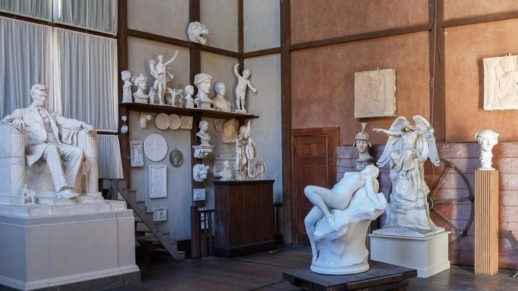 Studio with Andromeda and Lincoln cropped 16 to 9.jpg