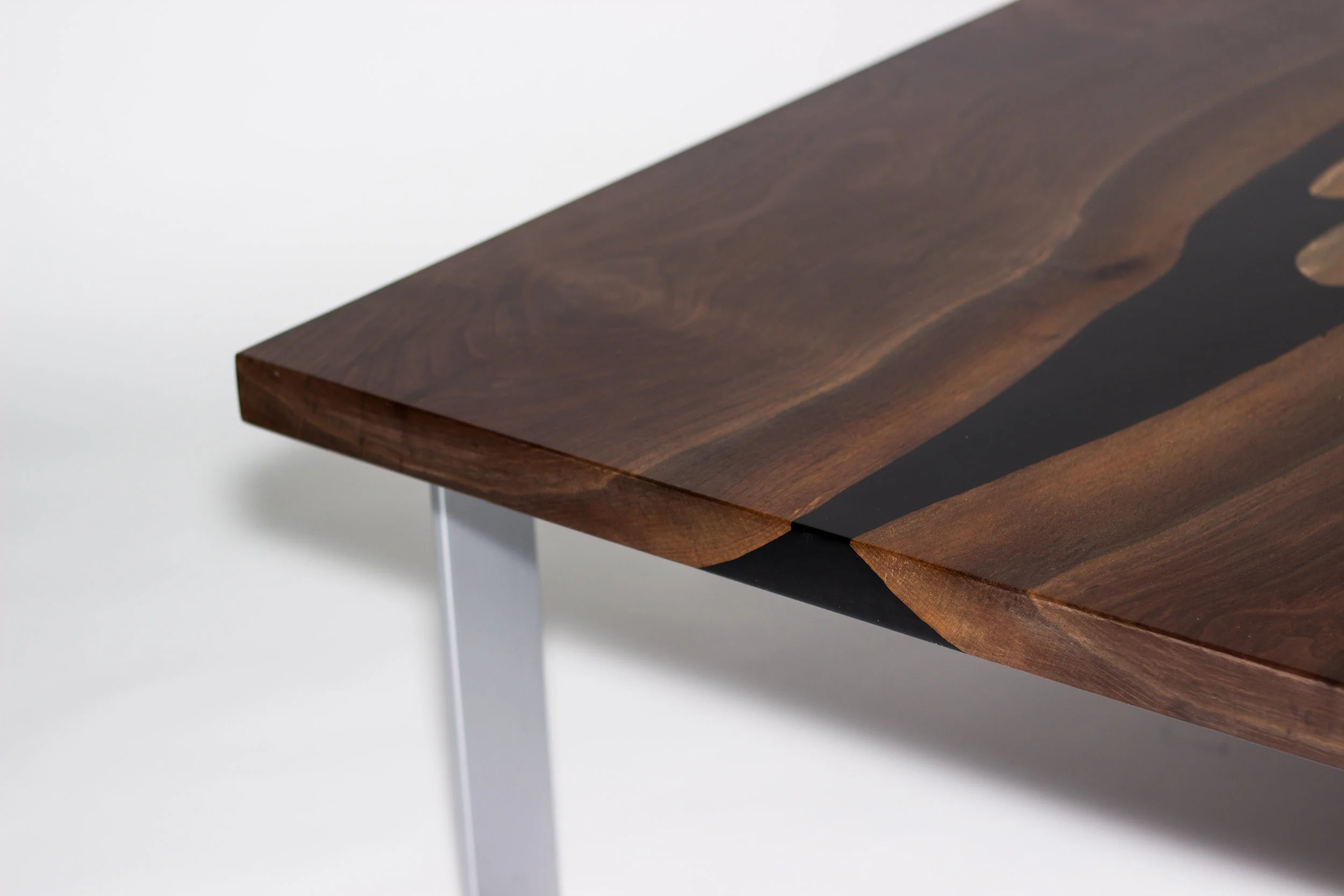 black resin table