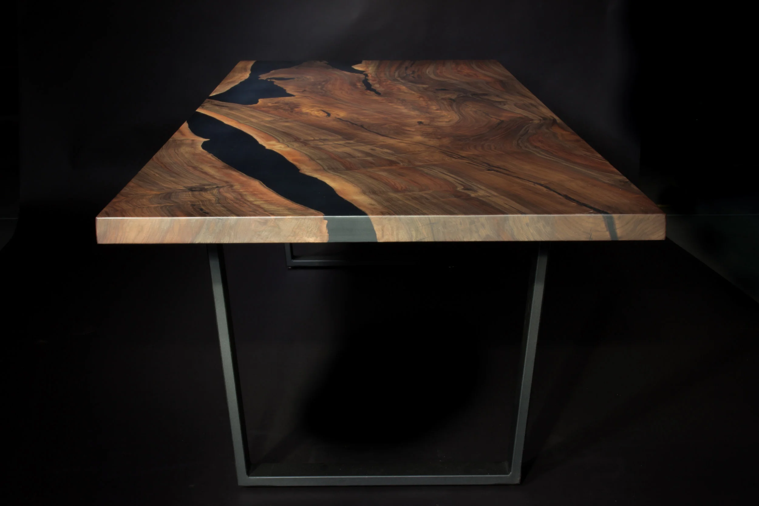 resin table.jpg