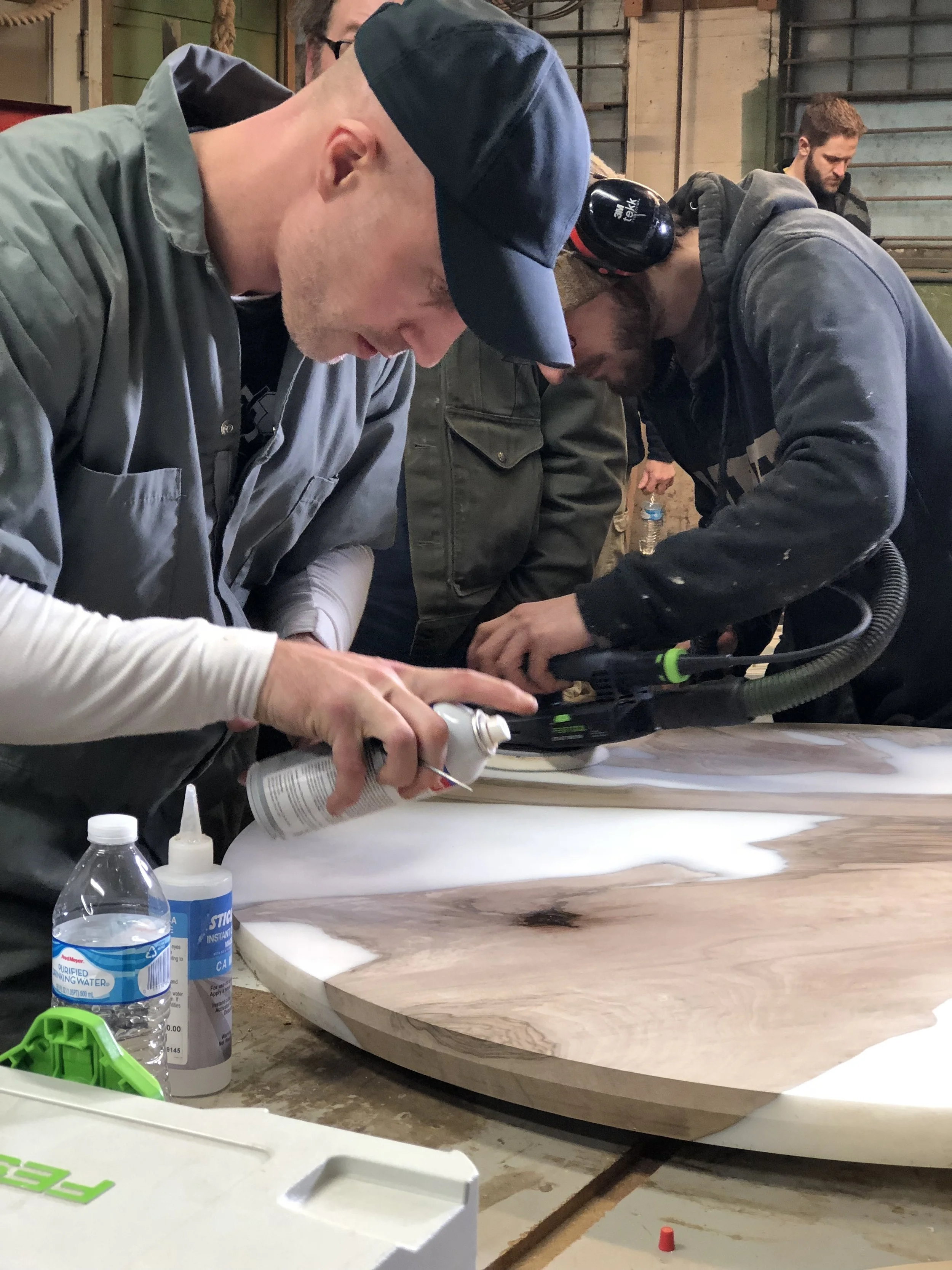 FEB933C7-2548-411A-BEFF-19B740E81749