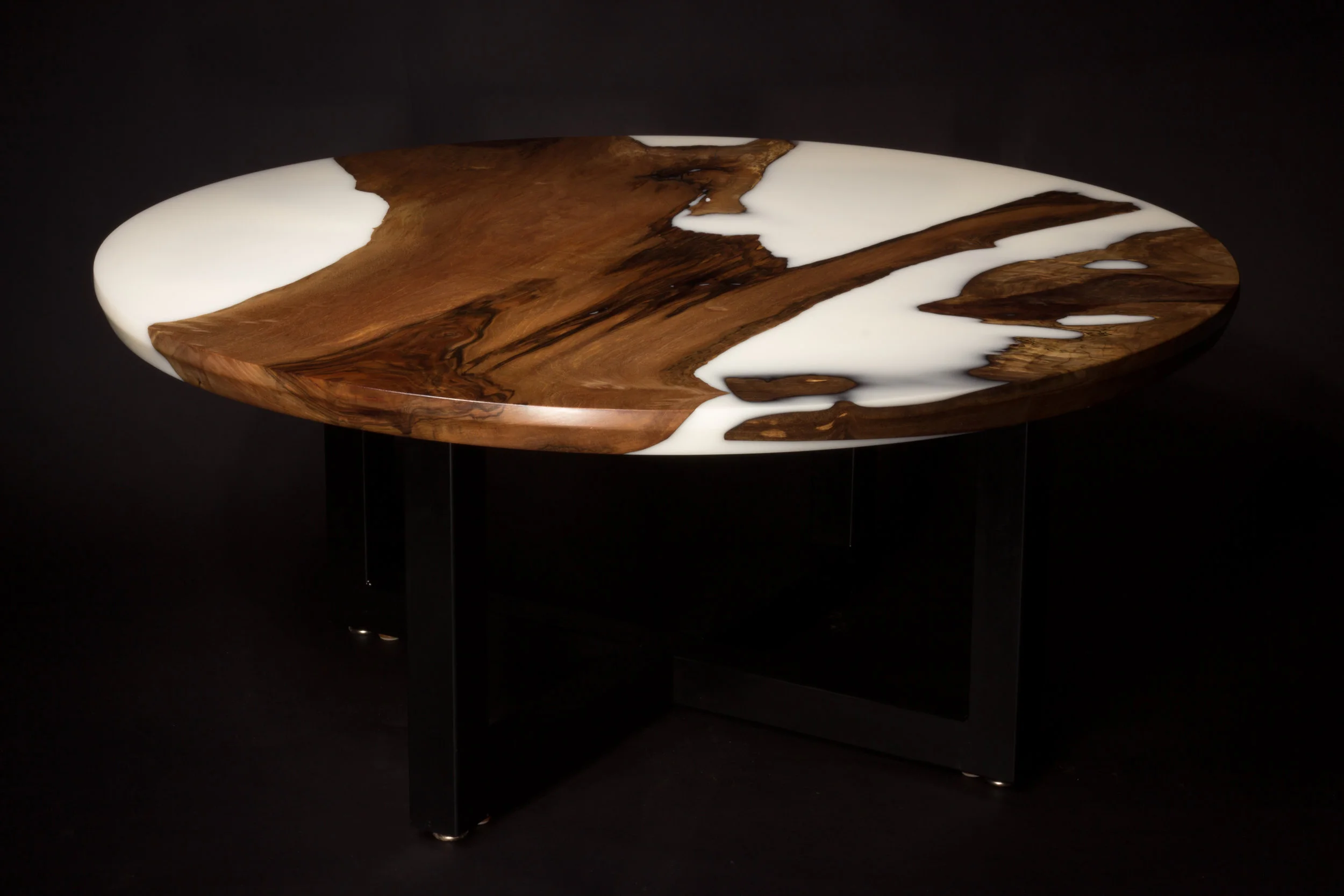 White epoxy Resin walnut round Coffee Table top burl detail